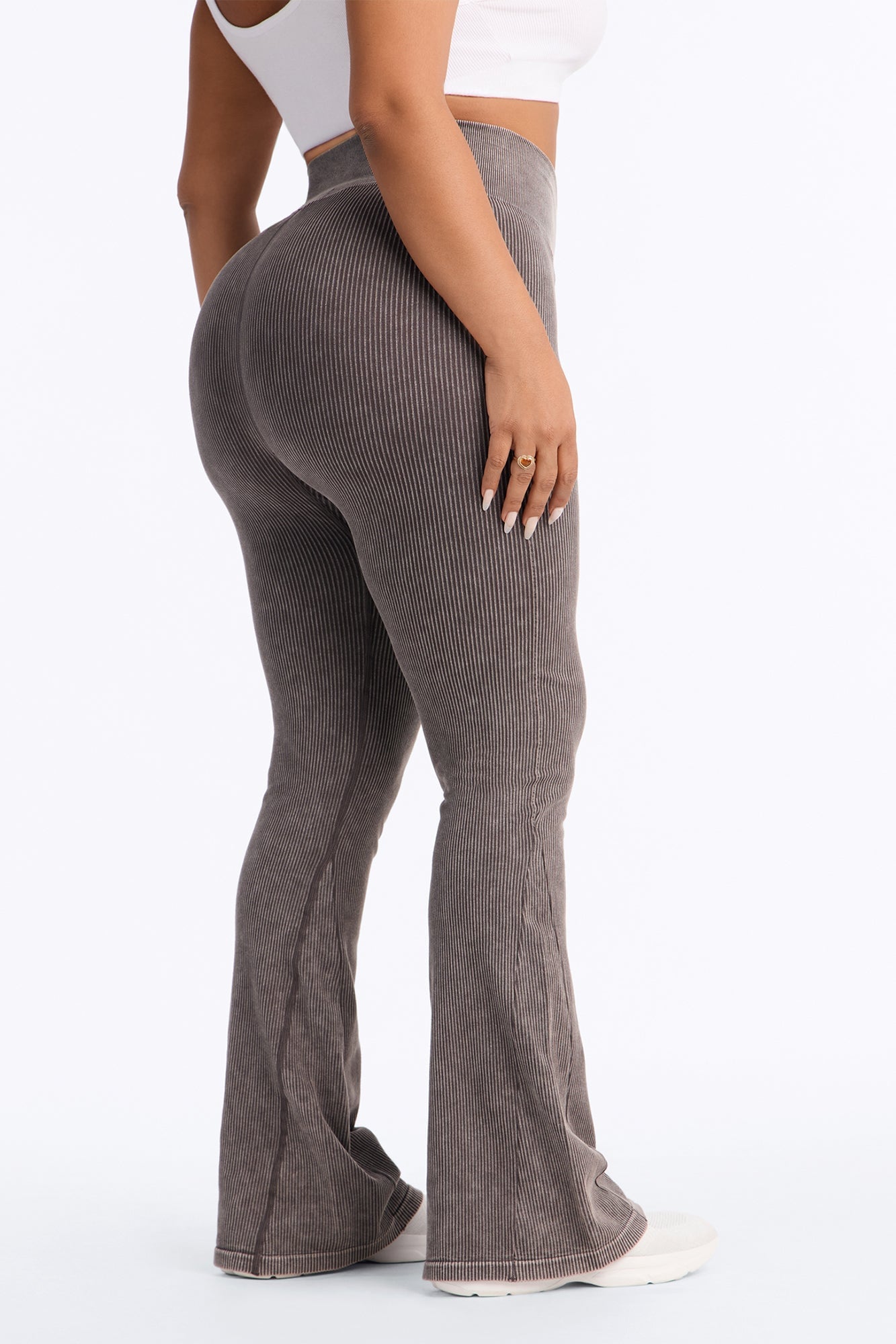 Mia Ribbed Seamless Flare Pant - Chestnut image 4