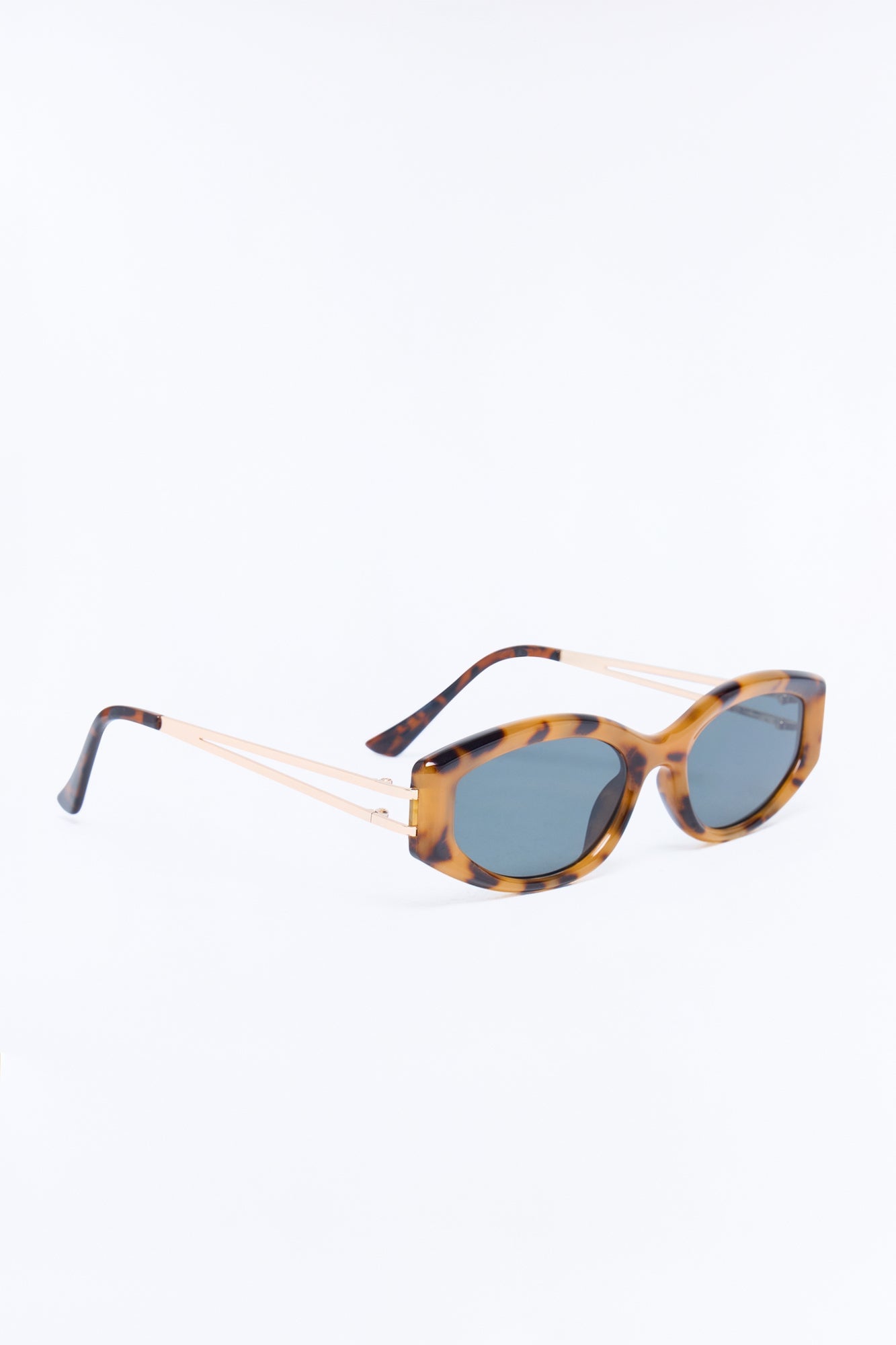 Stay On Track Sunglasses - Tortoise image 4