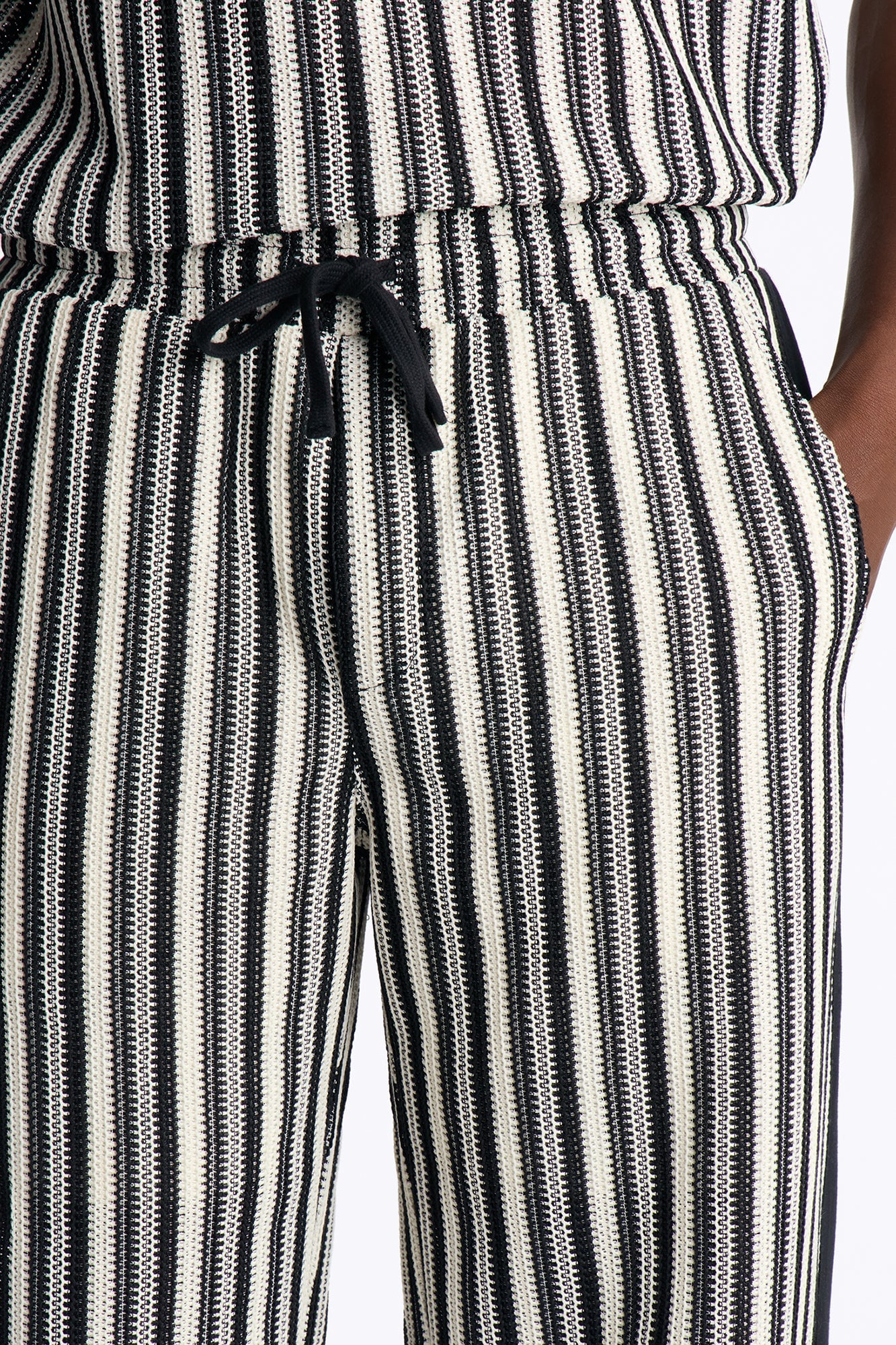Ribbed Column Relaxed Pant - Black/combo image 7