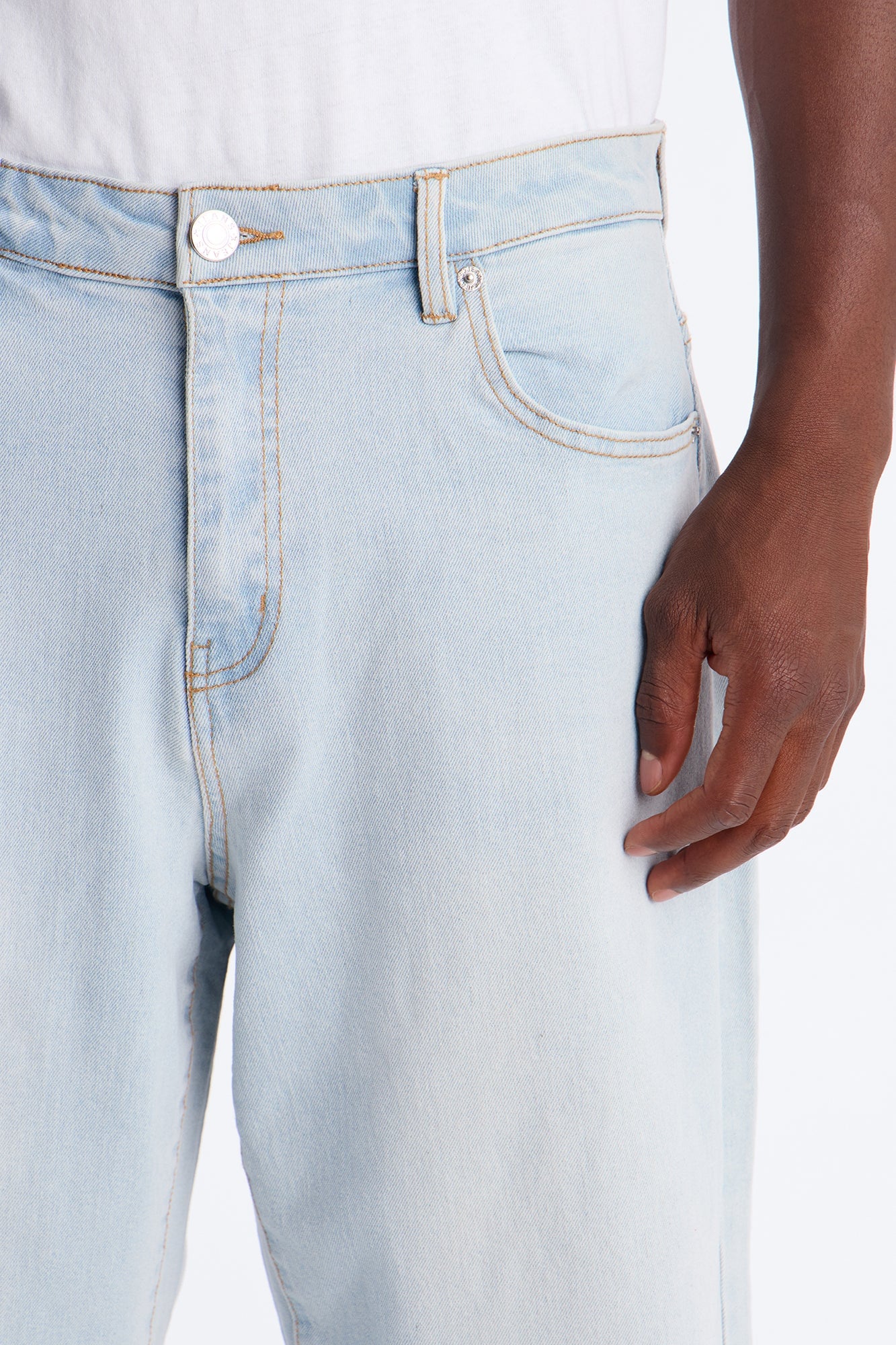 Baggy Cornell Jean - Light Wash image 11