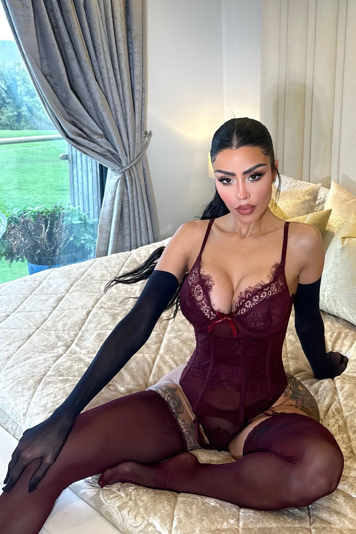 Get Into It 3 Piece Garter Set - Burgundy image 2