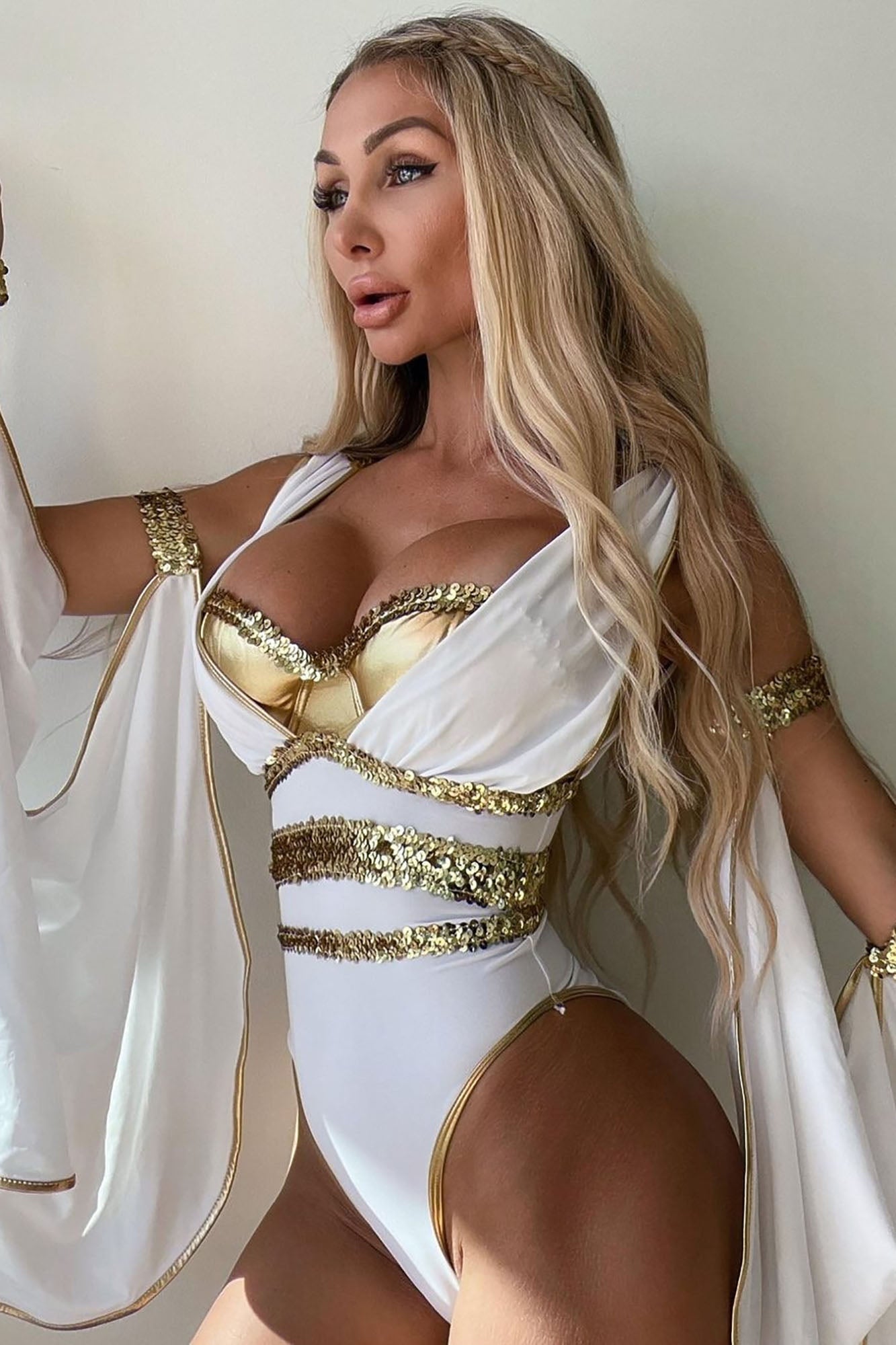 Glow Up Goddess 3 Piece Costume Set - White/Gold image 7