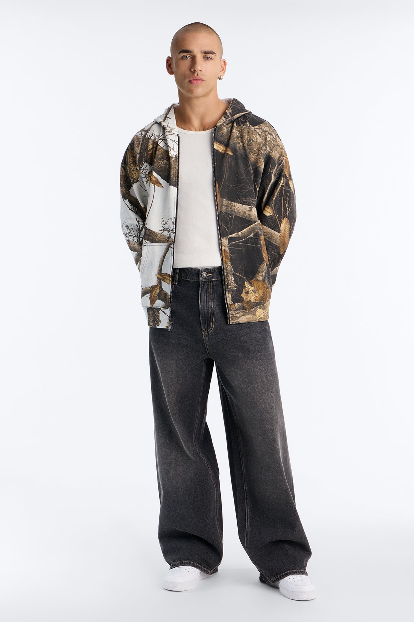 Real Tree Snow Shadow Hoodie - Camouflage image 6