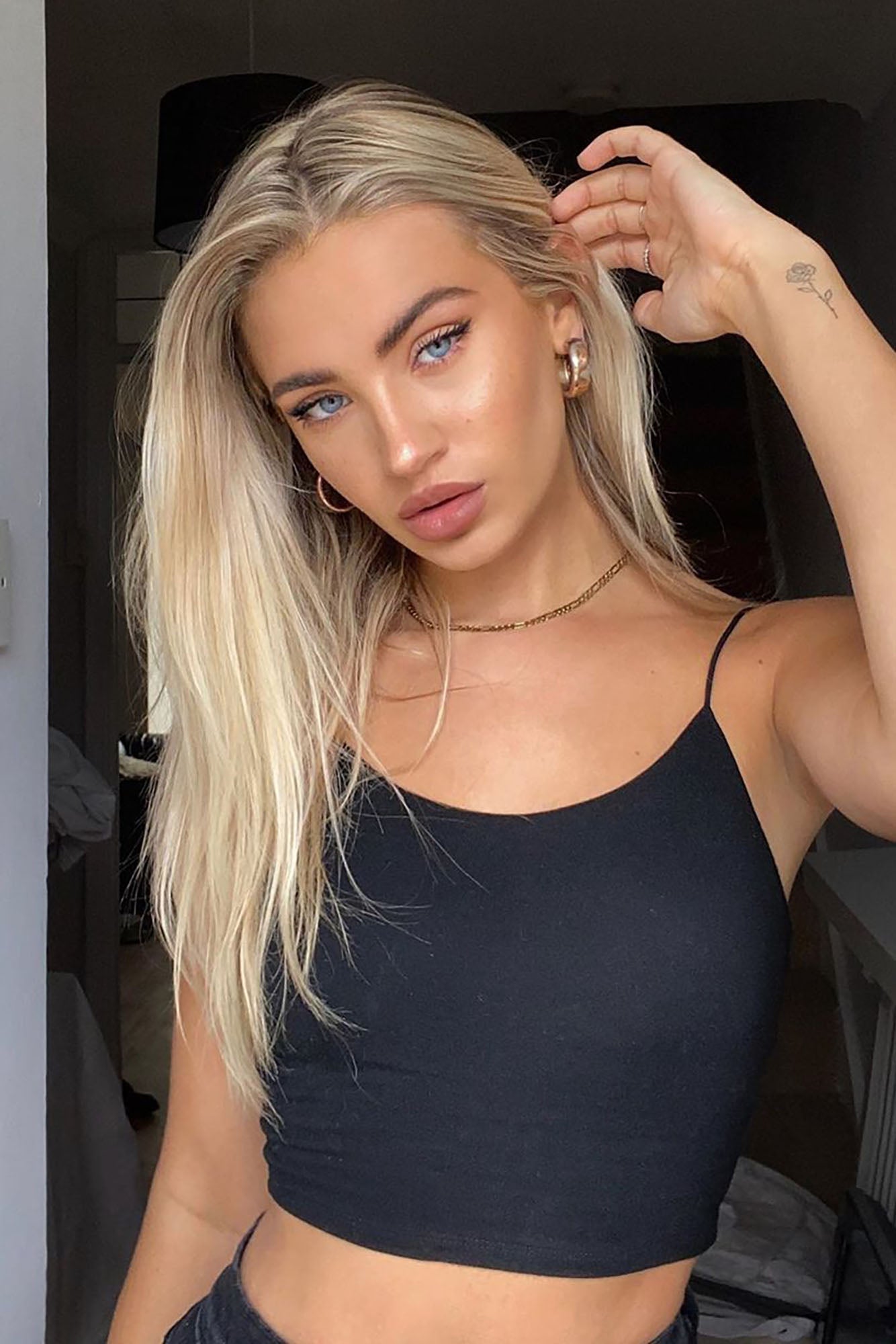 KiKi Cropped Top - Black image 6