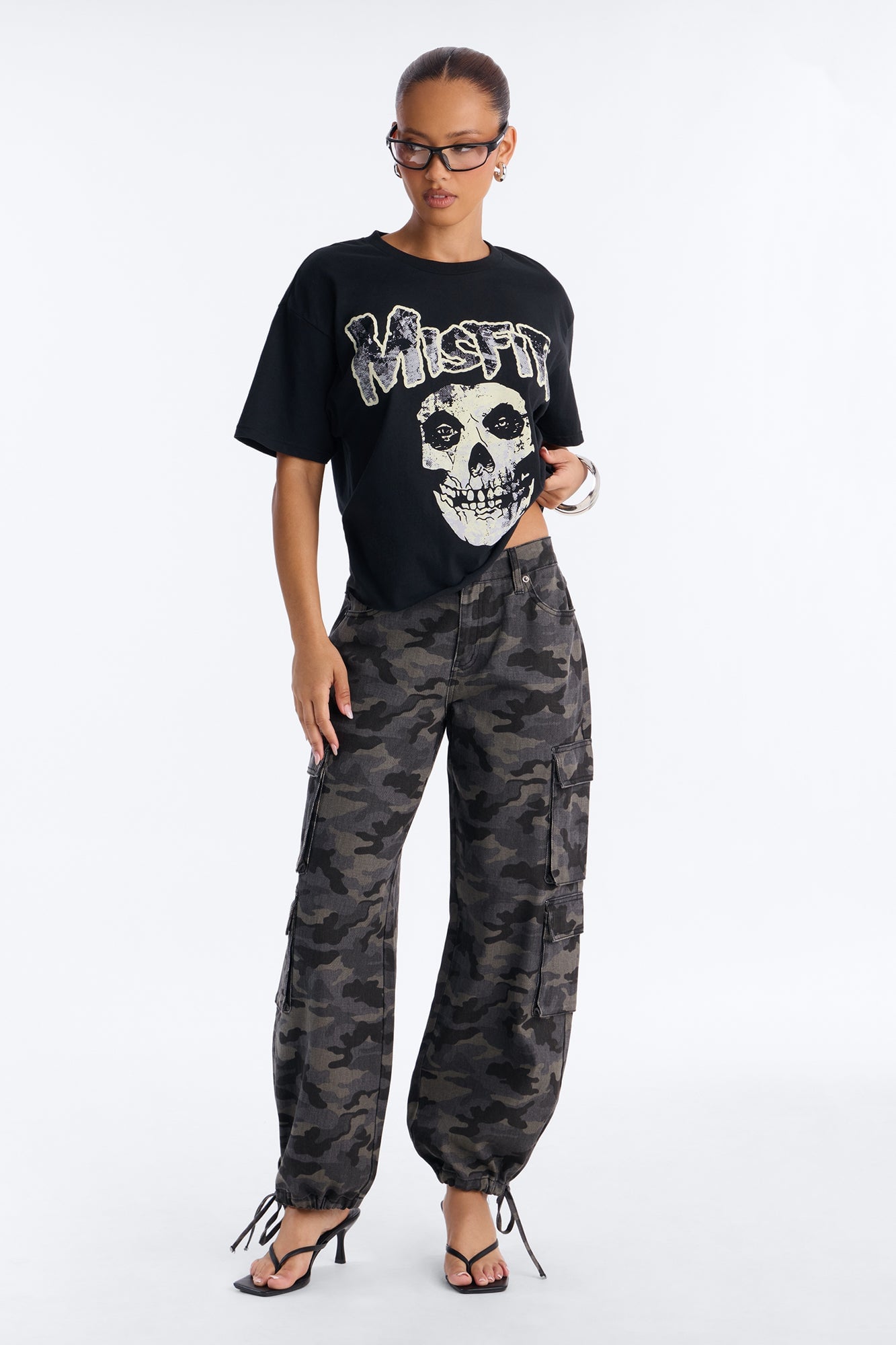 Misfits Iconic Logo Oversized Tee - Black image 6