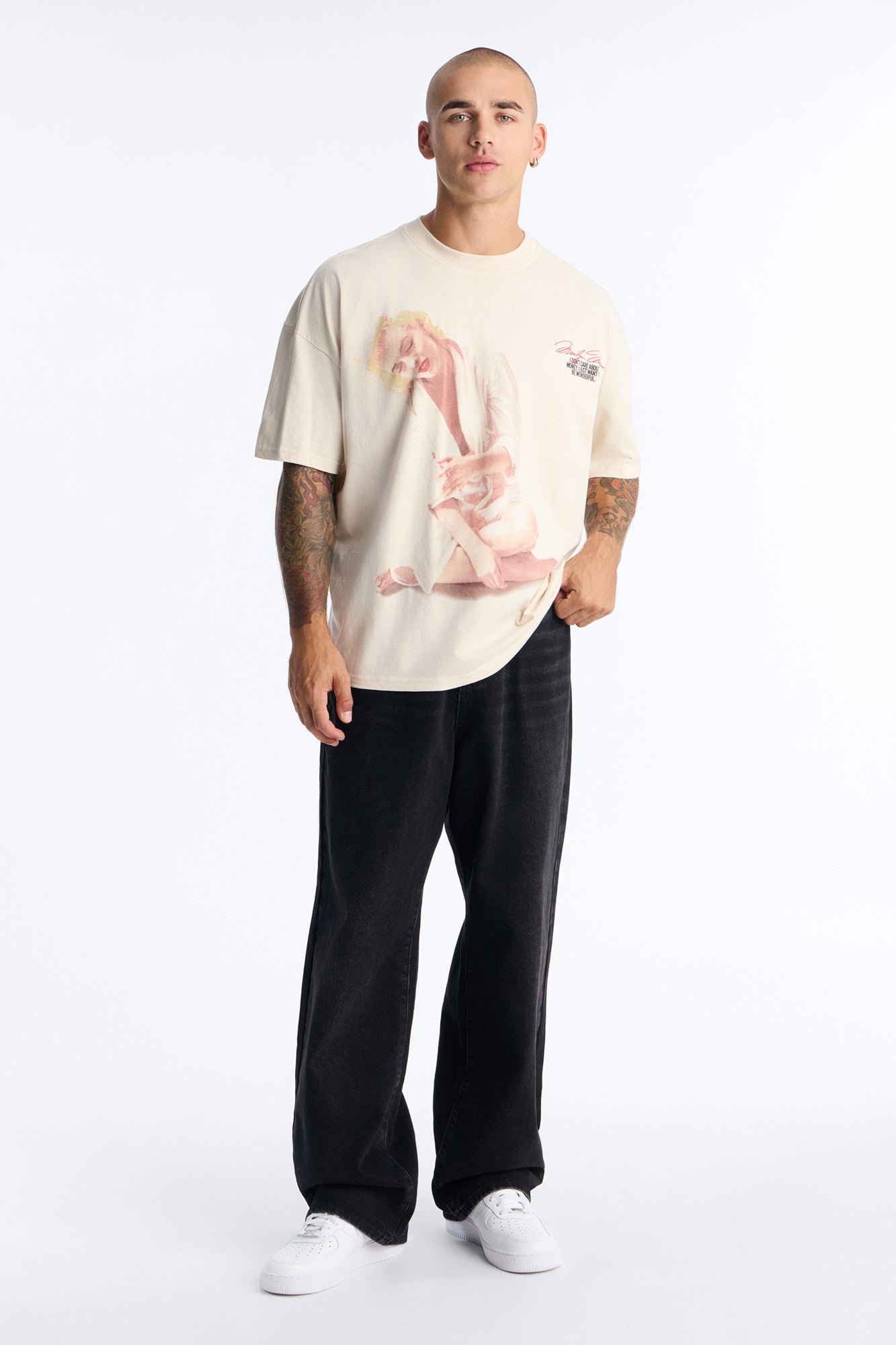 Marilyn Monroe Wonderful Oversized Short Sleeve Tee - Off White image 5