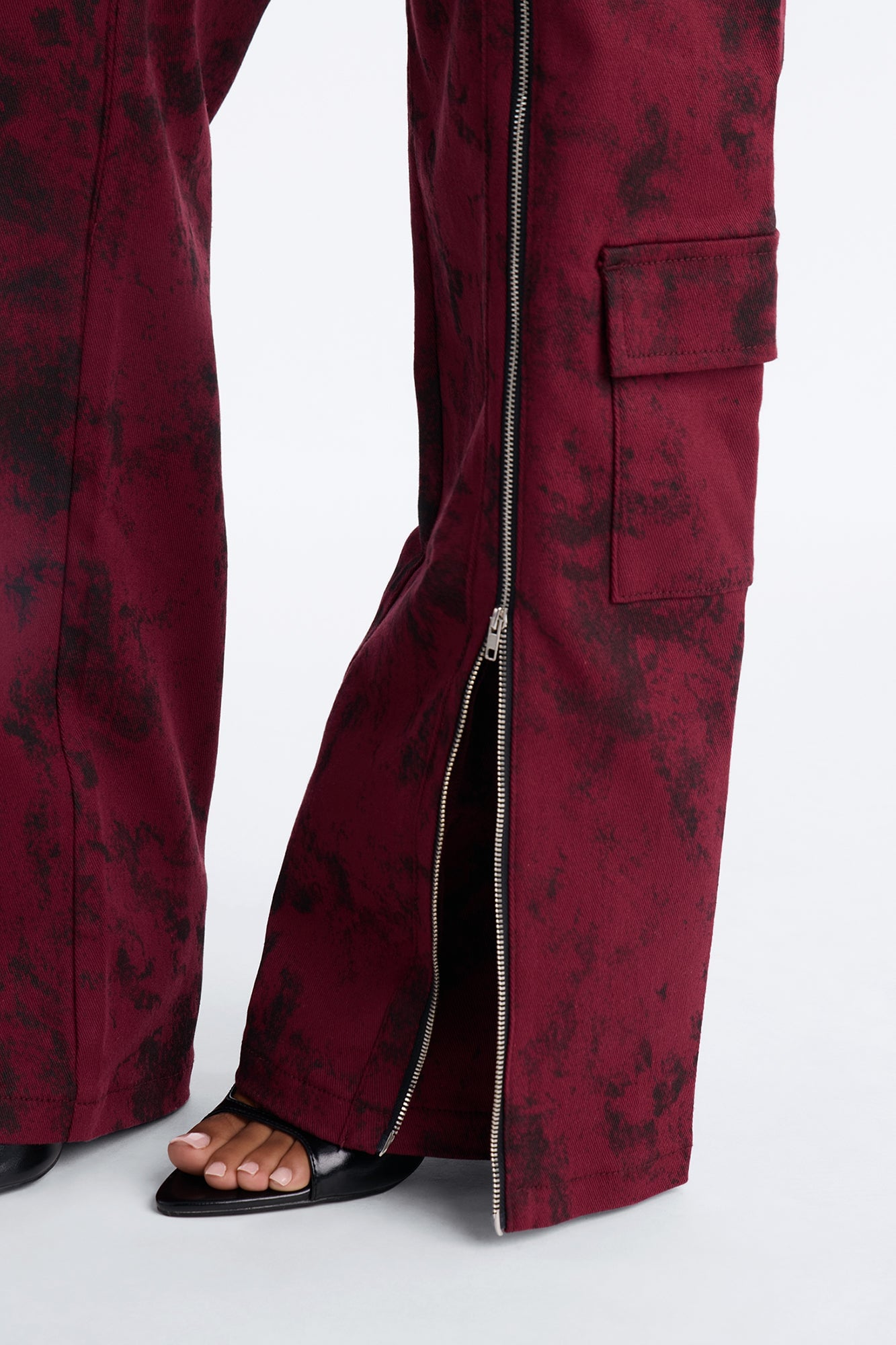 Had You Fooled Mineral Wash Pant - Burgundy image 3