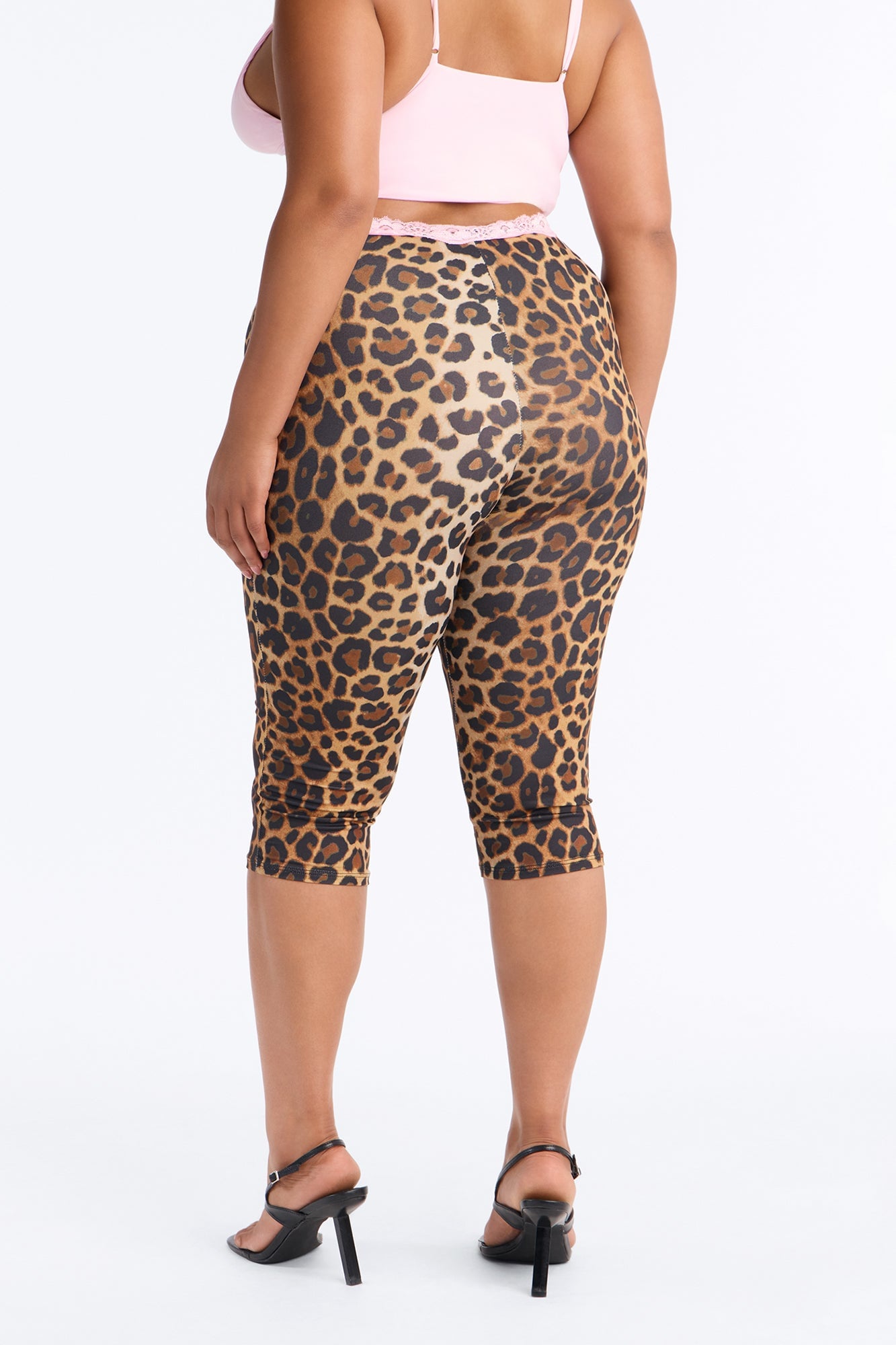 Lola Low Rise Lace Trim Printed Capri Leggings - Leopard image 4