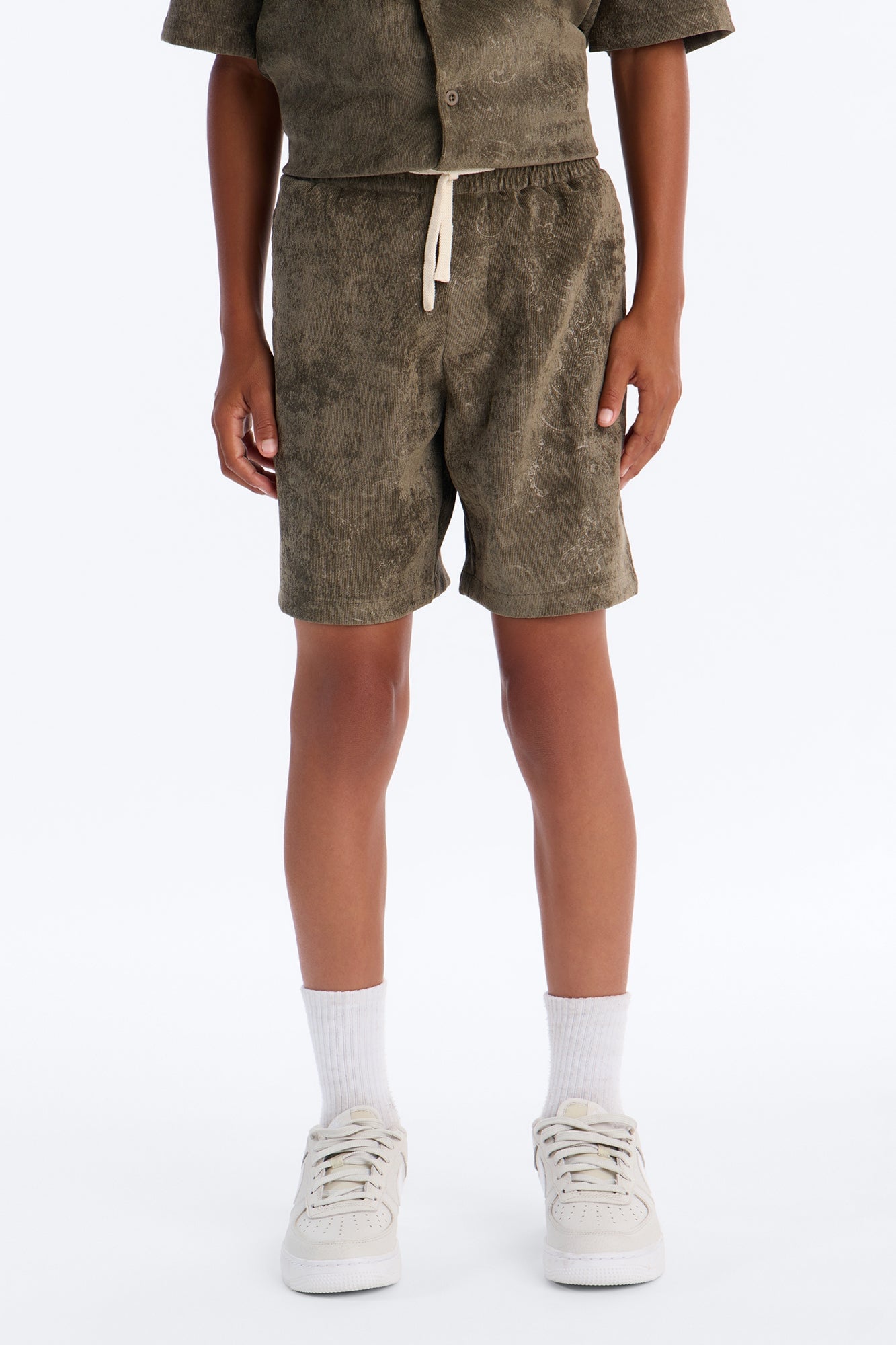 Mini Relaxed Field Of Paisley Short - Olive image 2