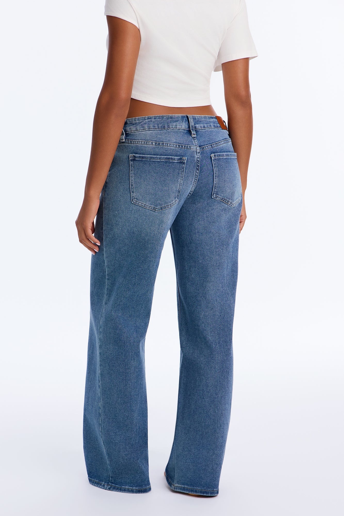 Regretting You Low Rise 90s Straight Leg Jeans - Light Wash image 4