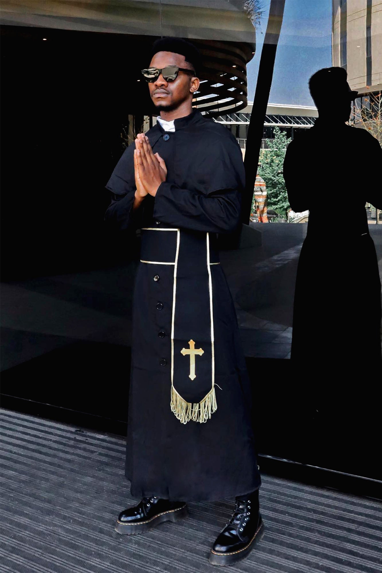 Priest 2 Piece Costume Set - Black image 1