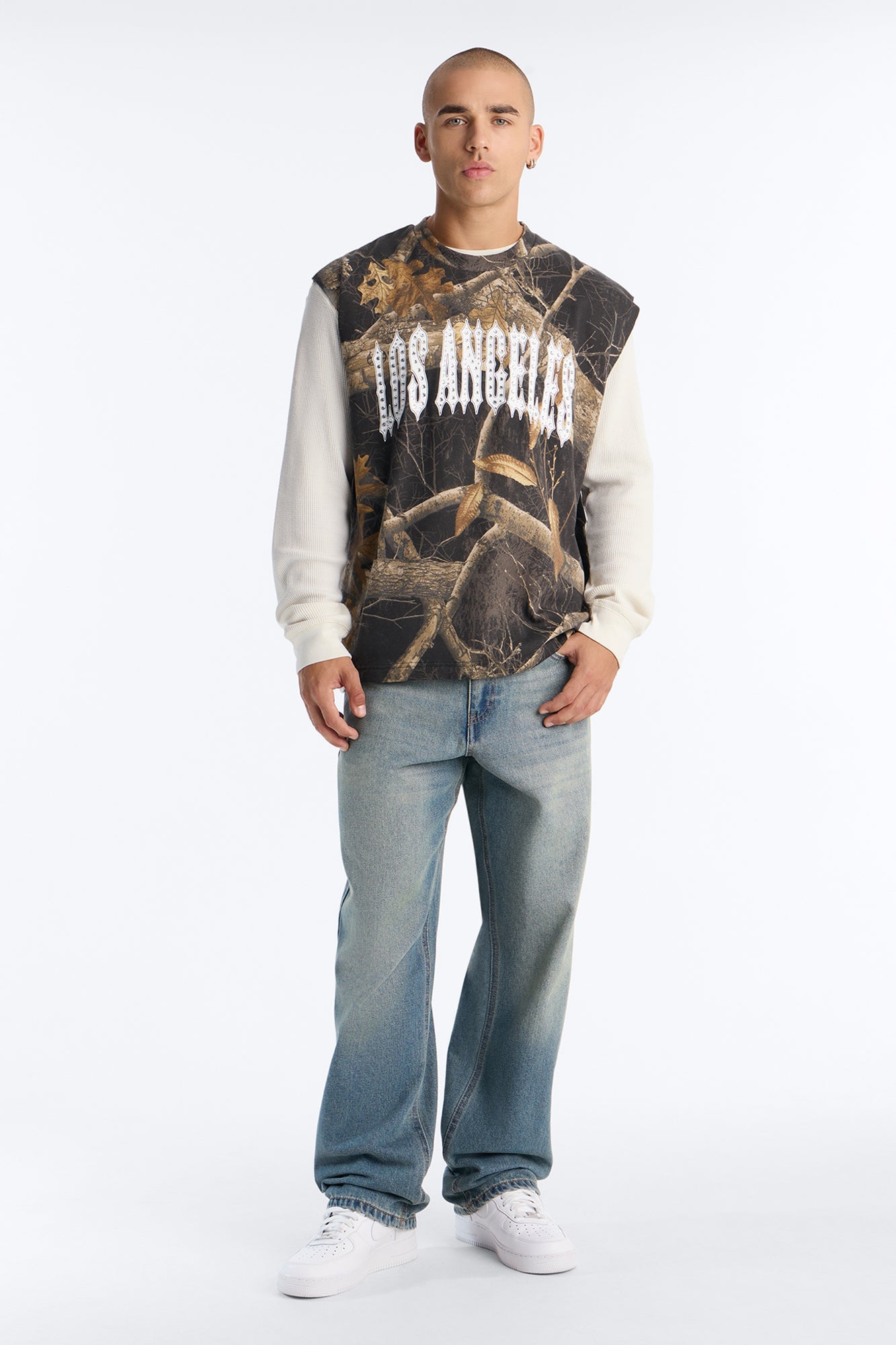 Real Tree Shadow Los Angeles Rhinestone Fleece Muscle Tee - Camouflage image 5