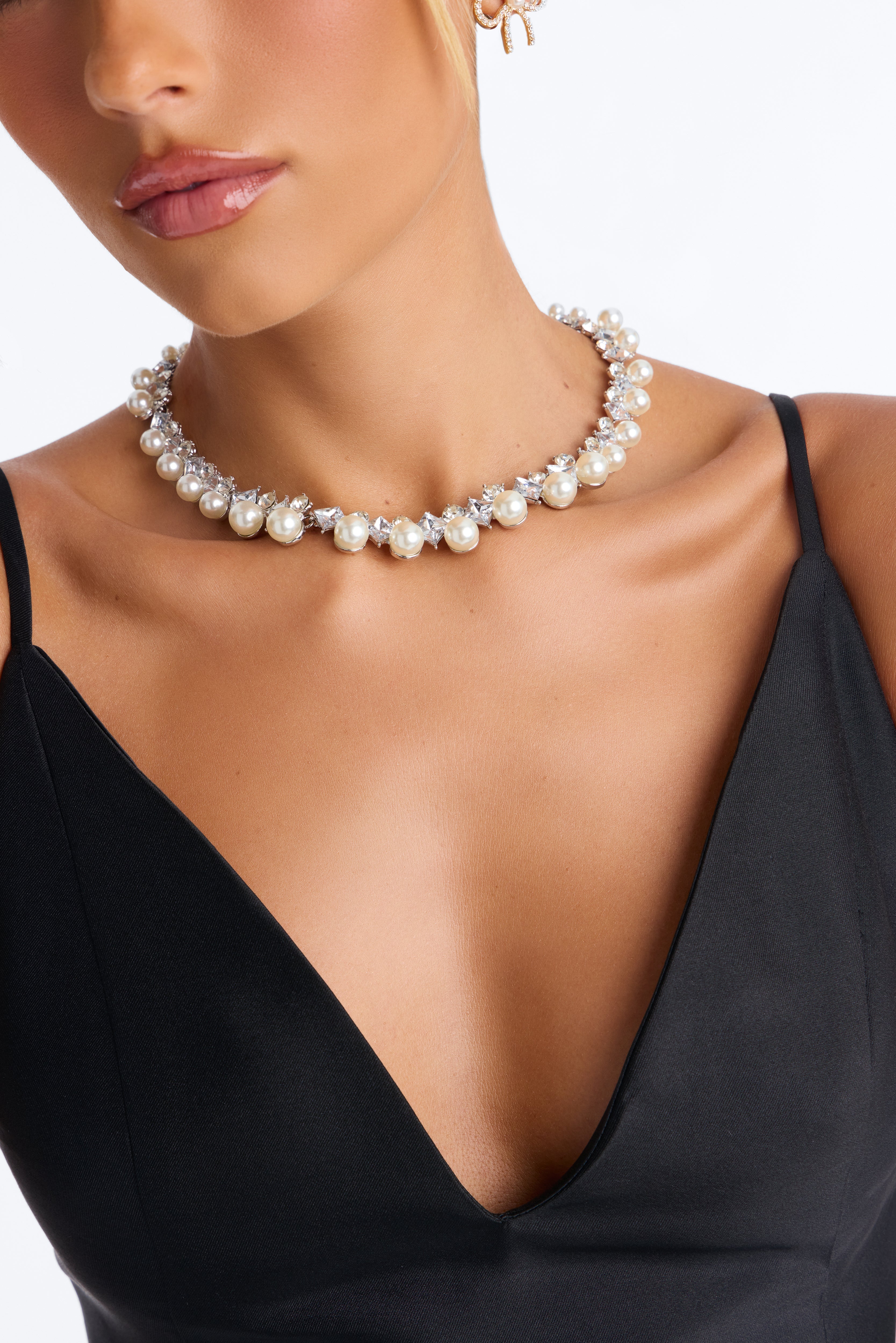 Lucky Catch Pearl Choker - Silver image 1