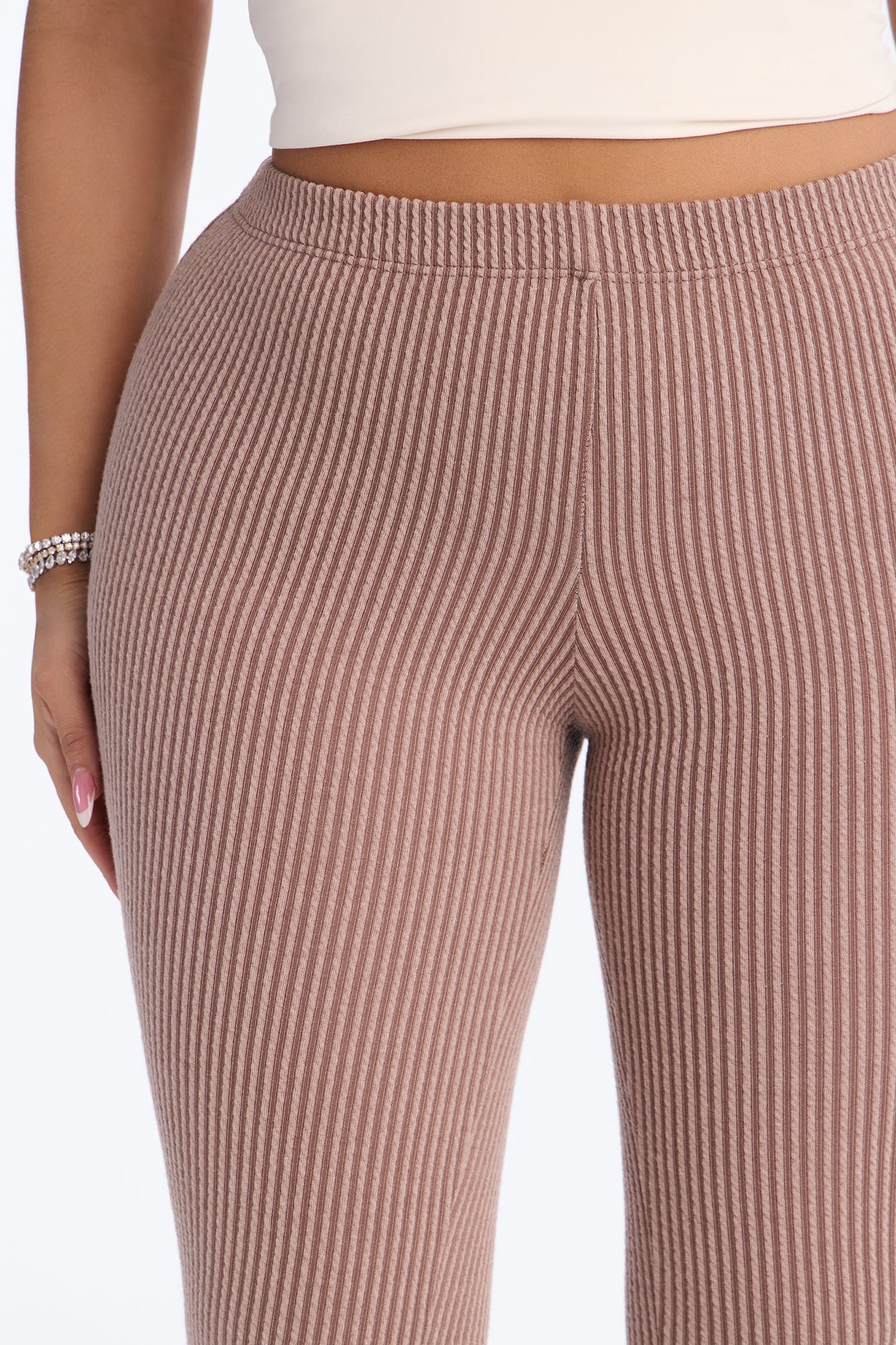 Roxie Low Rise Ribbed Capri Legging - Caffe image 7