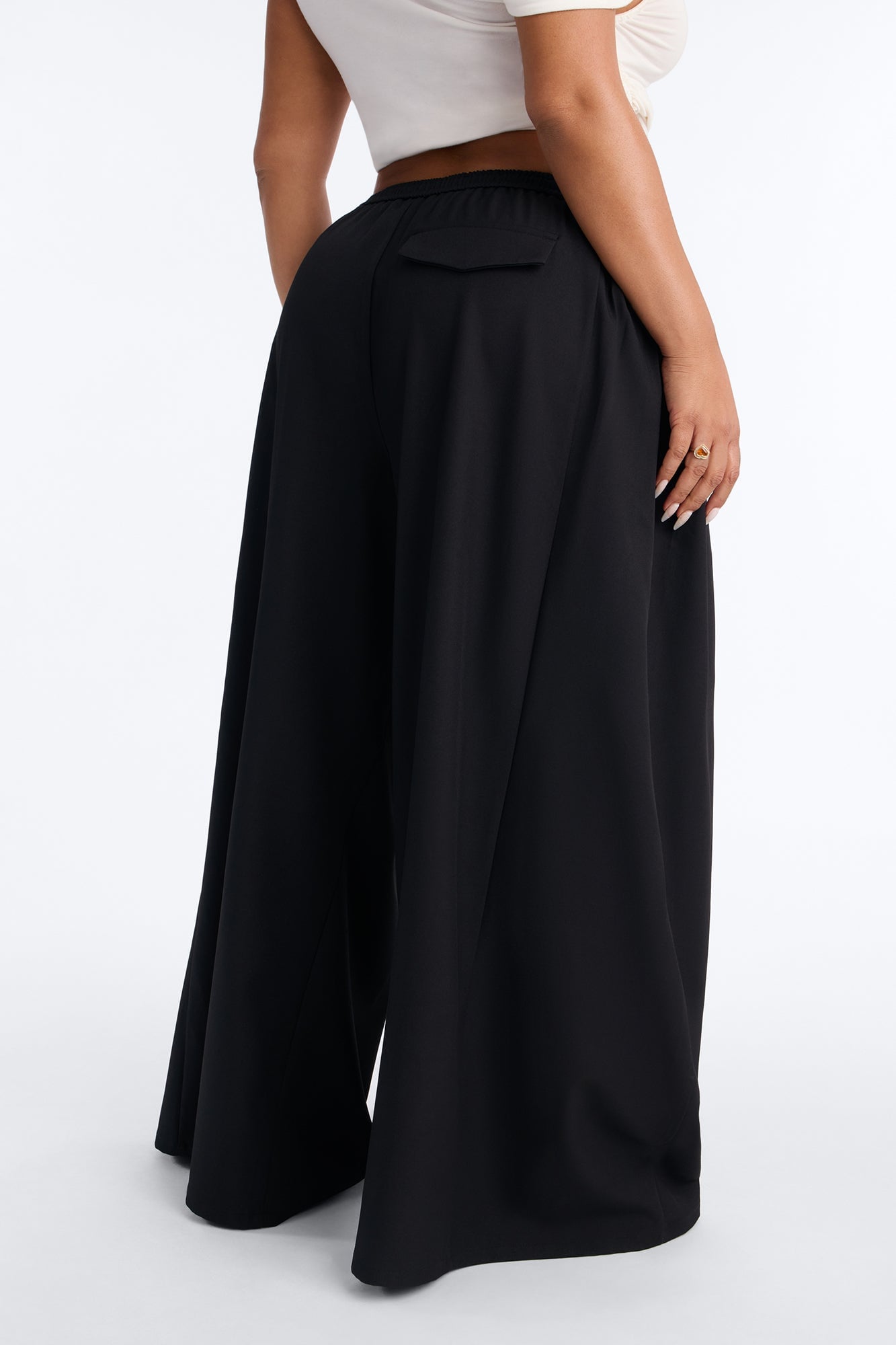 Heidi High Rise Wide Leg Pleated Drawstring Trouser - Black image 4