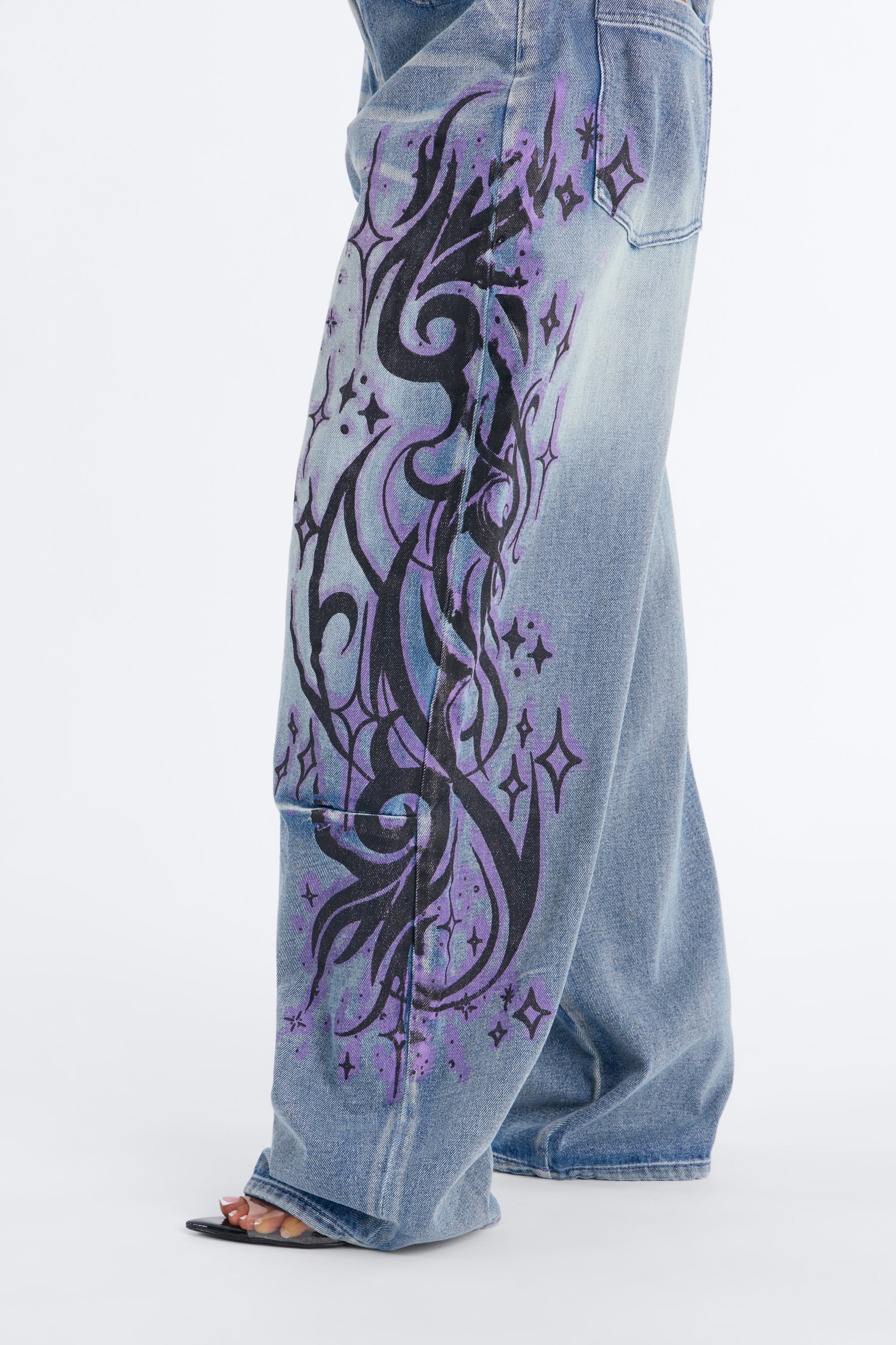 So Sentimental 90s Baggy Printed Jeans - Vintage Wash image 4