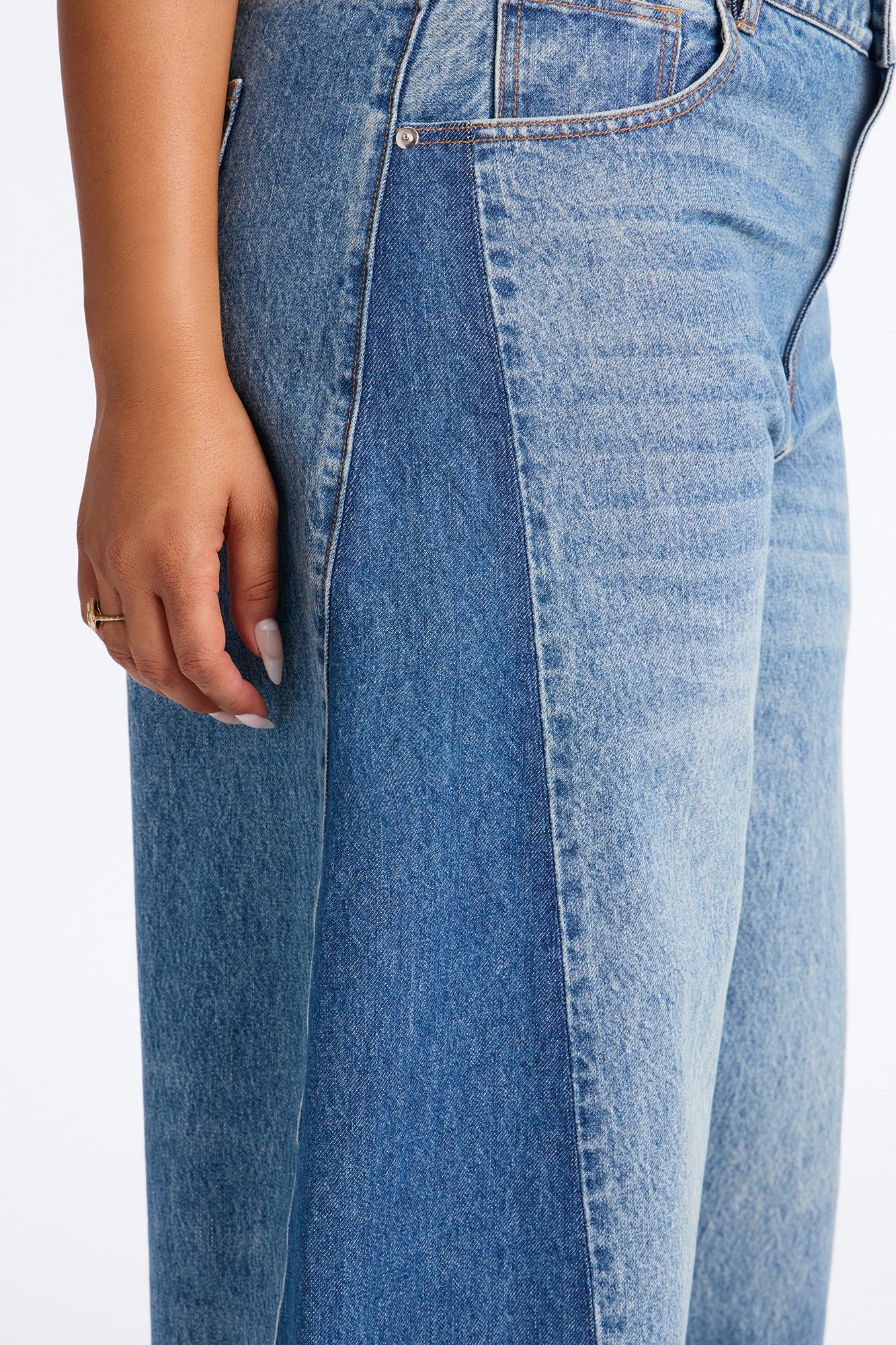 London Edition Two Tone Wide Leg Jeans - Medium Wash image 3