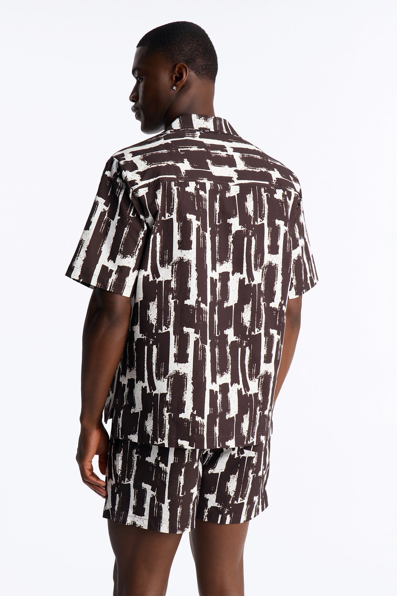 Seersucker Printed Short Sleeve Cuban Collar Shirt - Brown/combo image 7