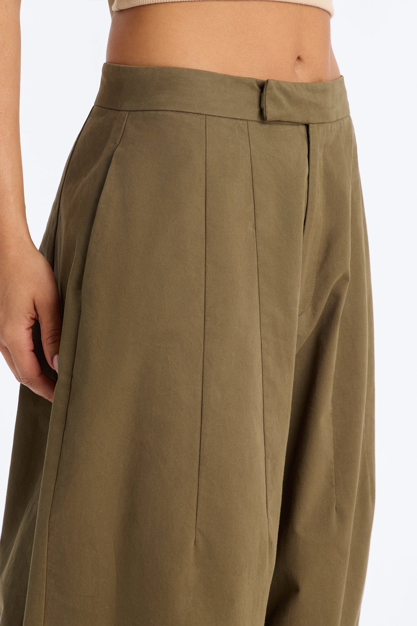 Cora High Rise Barrel Leg Pant 30″ - Olive image 7