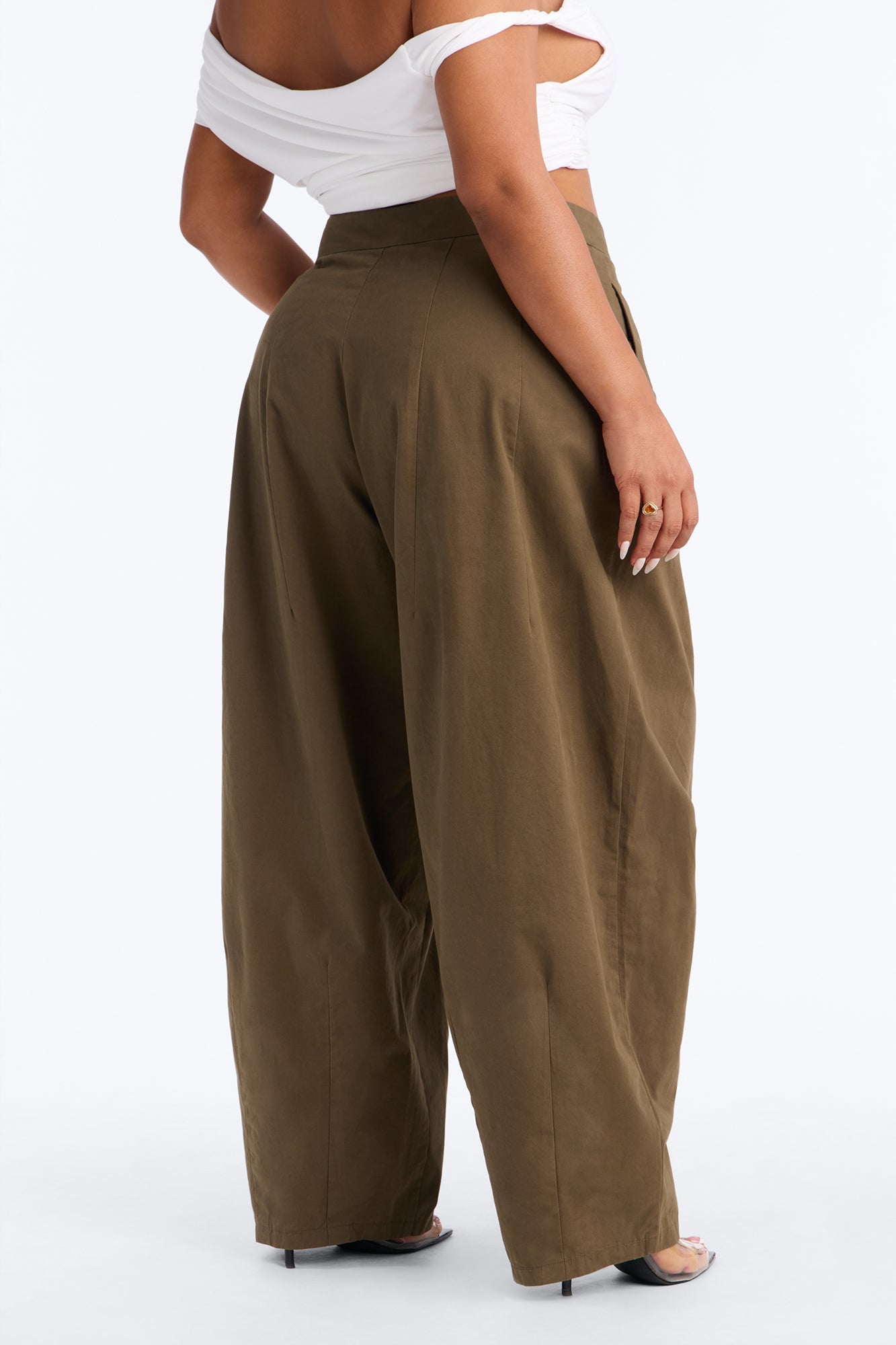 Cora High Rise Barrel Leg Pant 30″ - Olive image 3