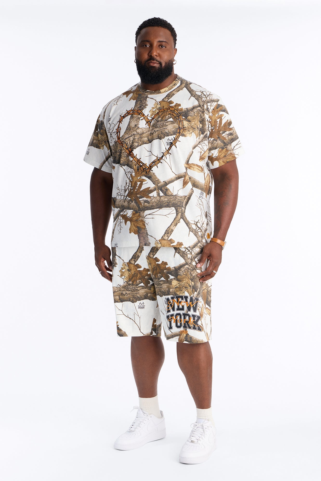 Real Tree New York Snow Embroidery Sweatshort - Camouflage image 2