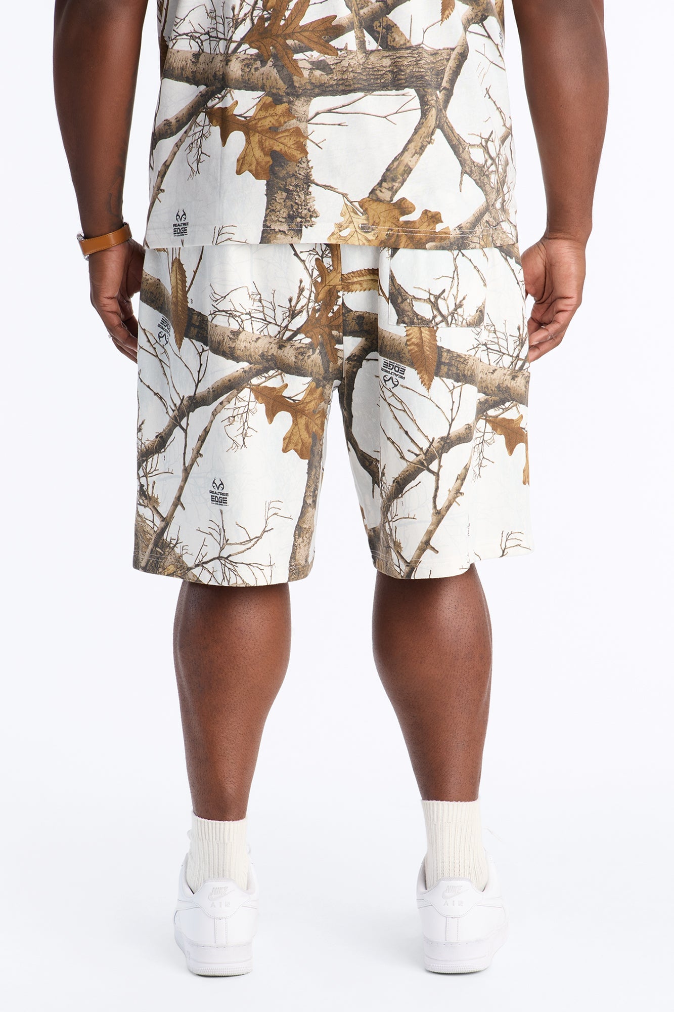 Real Tree New York Snow Embroidery Sweatshort - Camouflage image 3