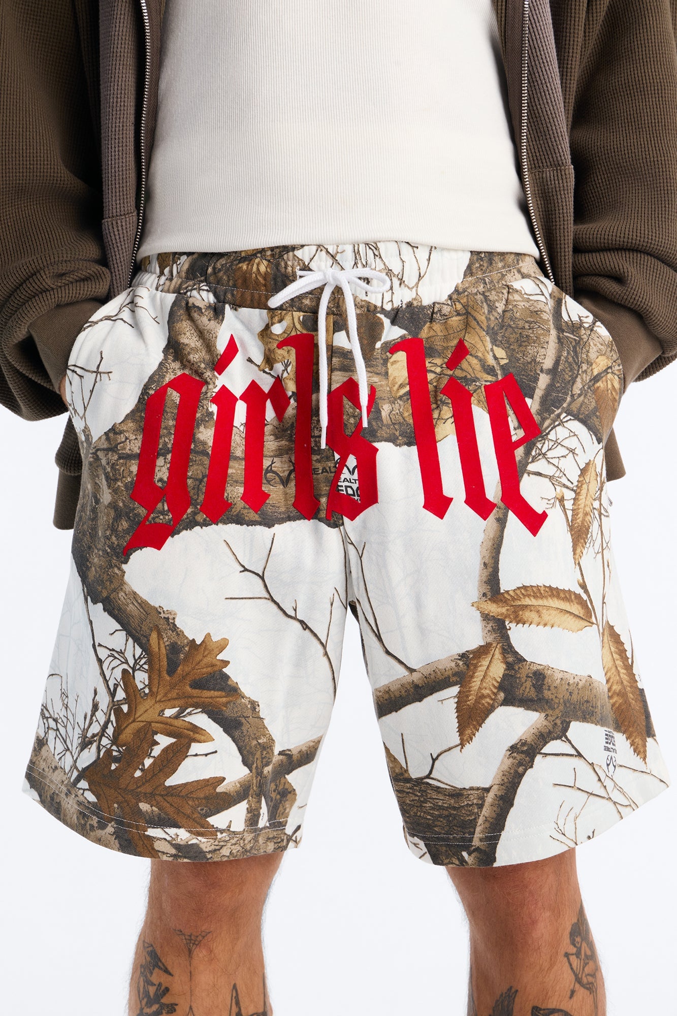 Real Tree Snow Girls Lie Flock Sweatshort - Camouflage image 8