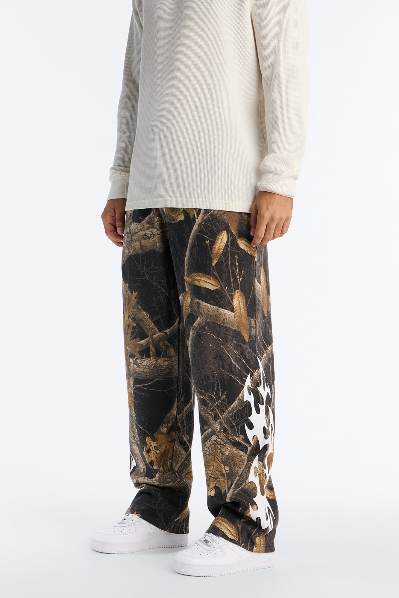 Real Tree Shadow Goth Sweatpant - Camouflage image 6