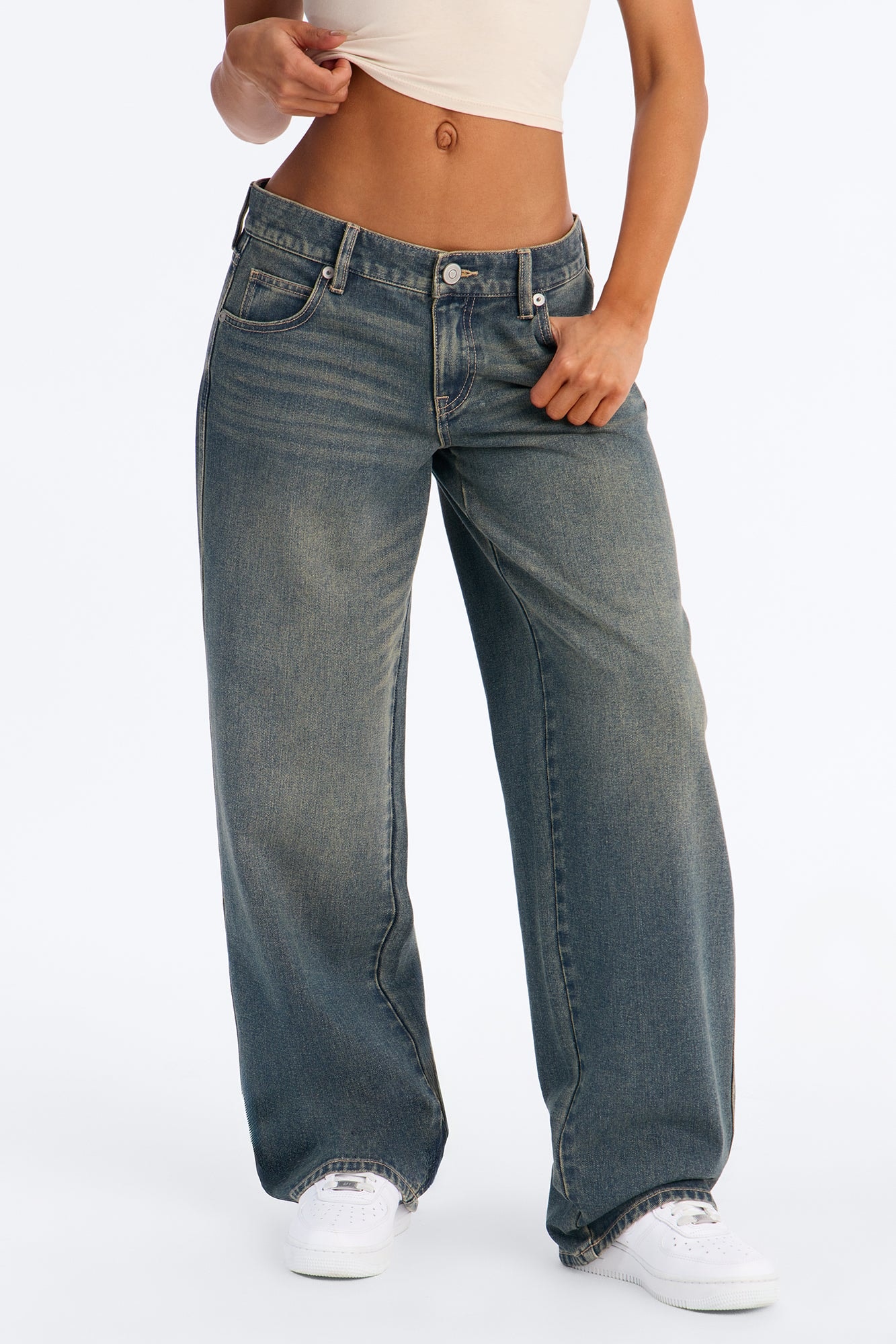 Los Angeles Low Waist Carpenter Wide Leg Jeans - Vintage Wash image 1
