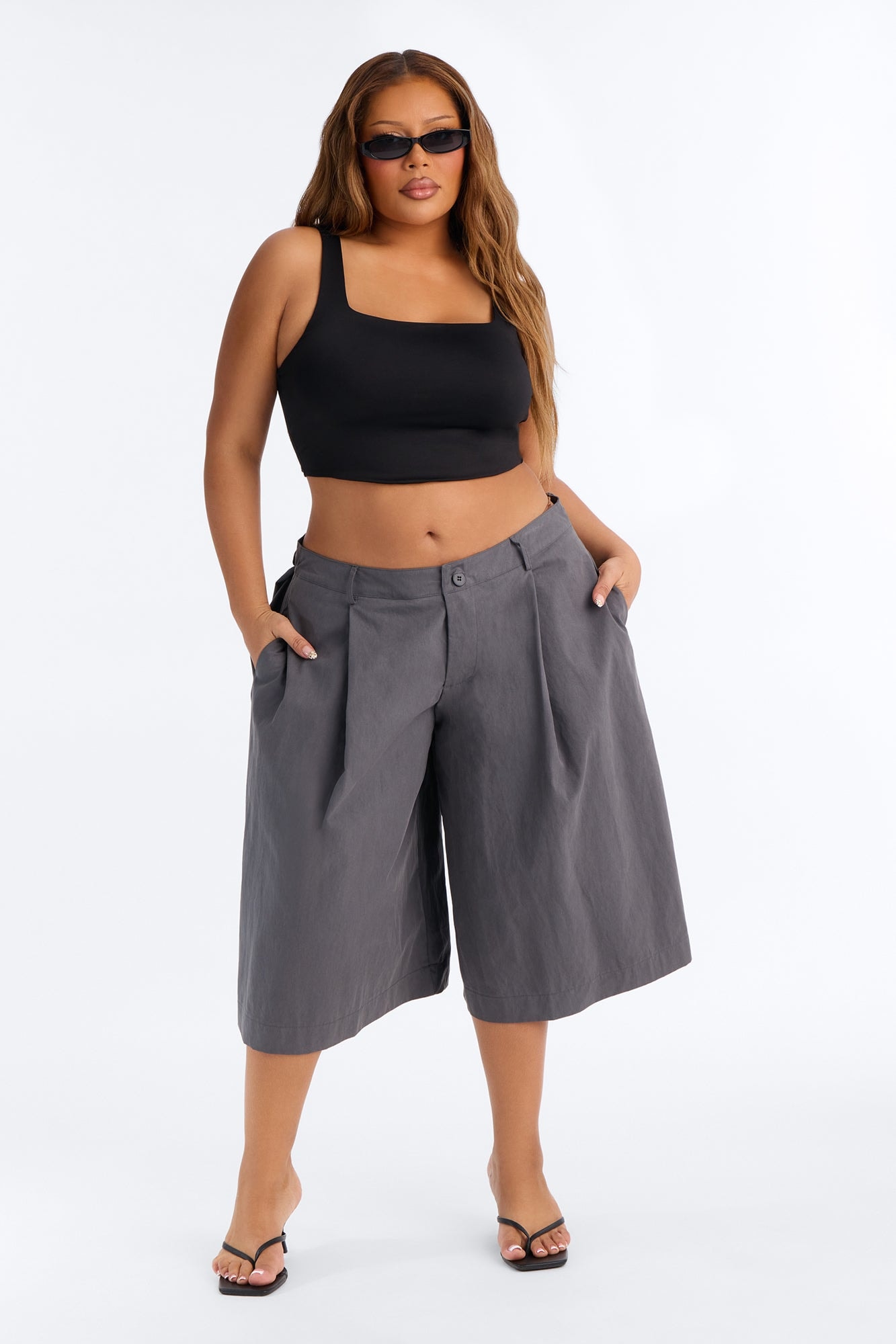 Caro Pleated Barrel Leg Bermuda Short - Charcoal image 1