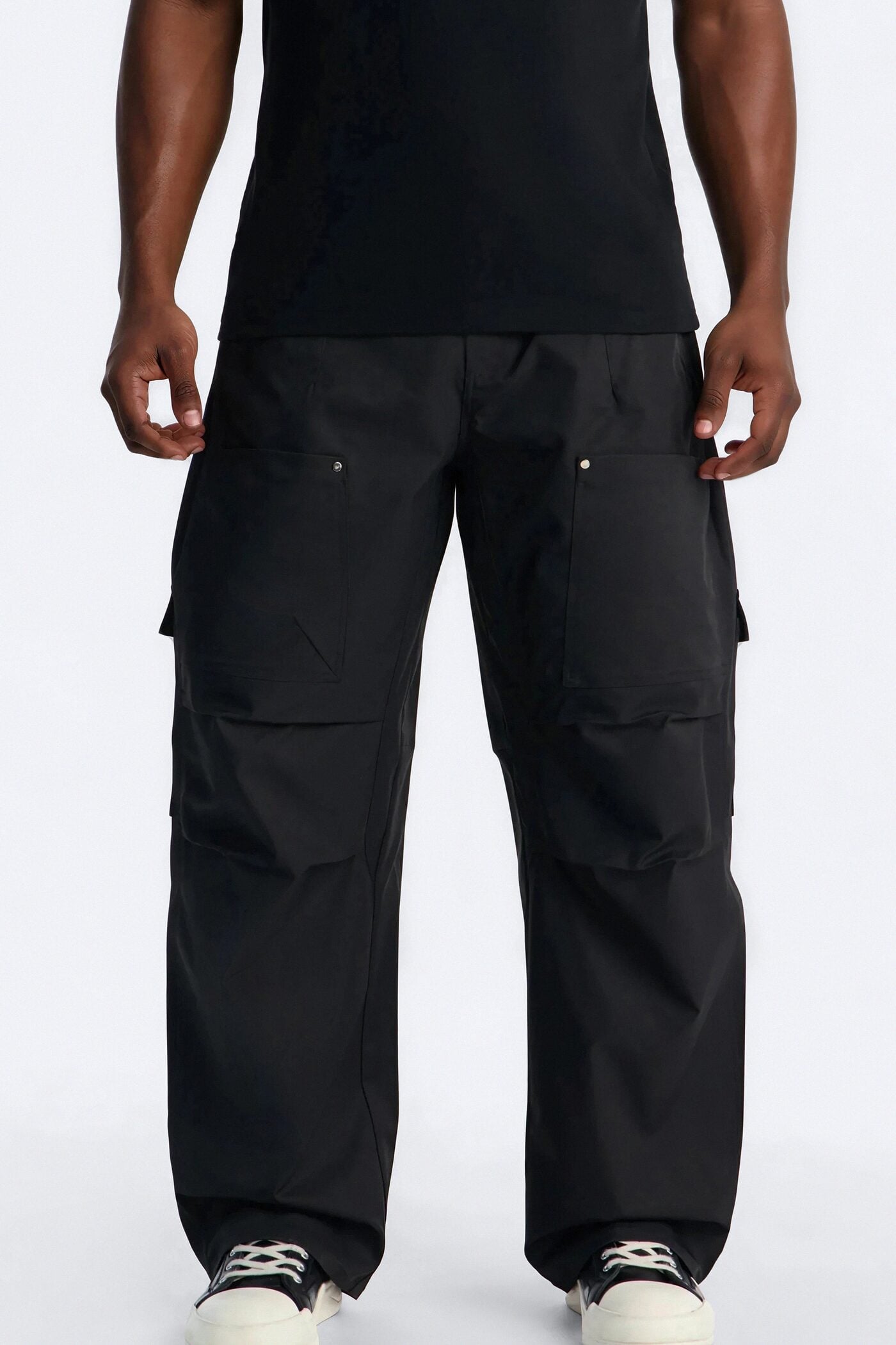 Barrel Fit Node Cargo Pant - Black image 1