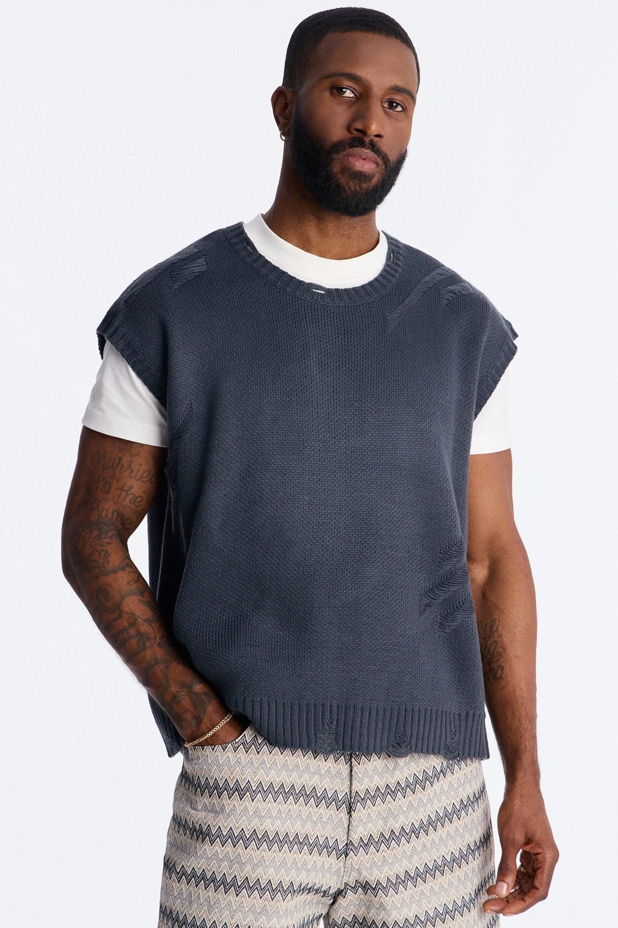 Shredline Desgastado Frayed Sweater Vest - Olive image 1