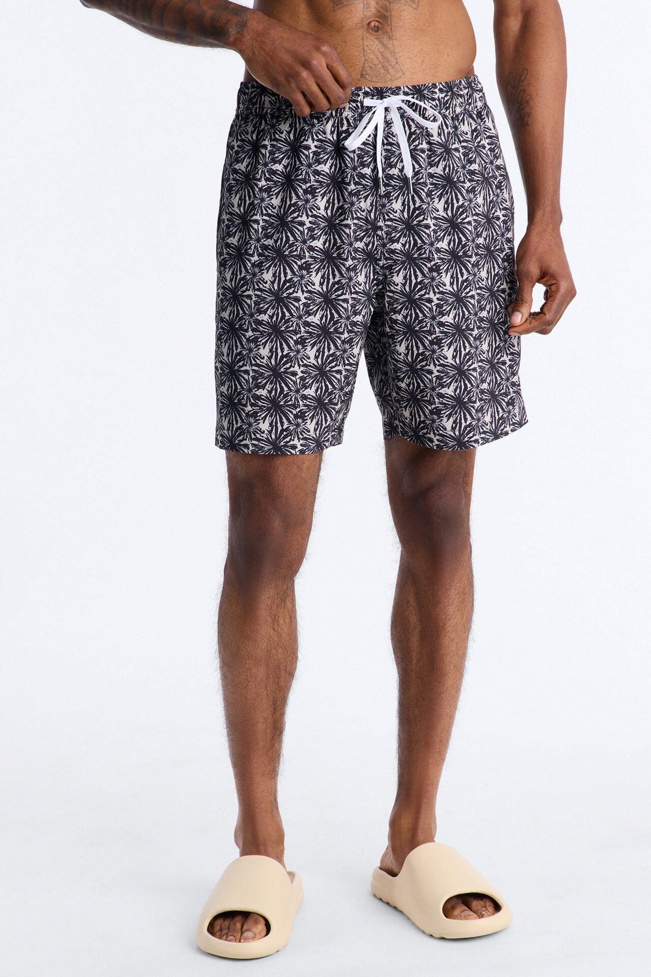 Abstract Savanna Floral Swim Trunk 7″ - Sand image 1