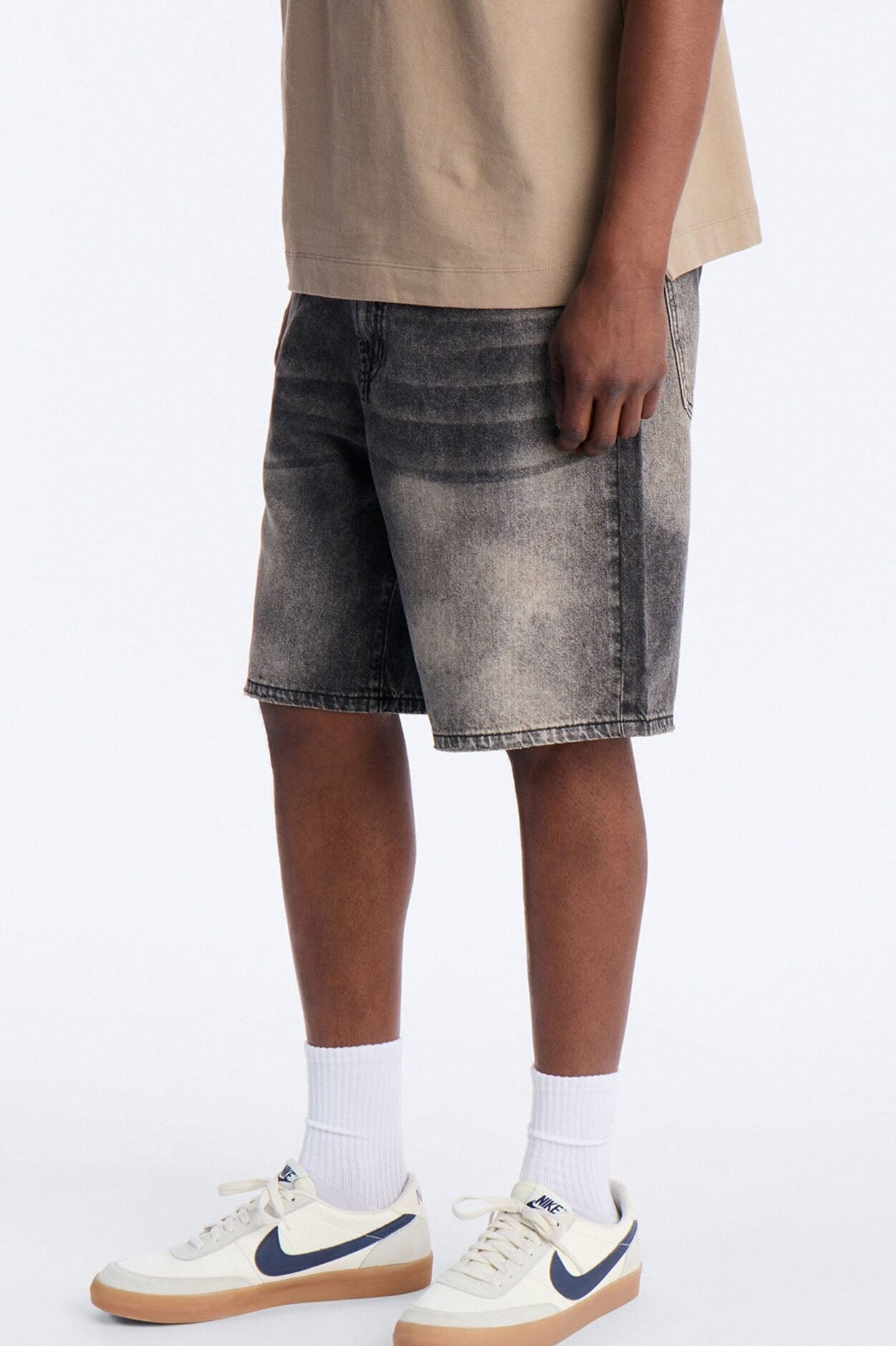 Venice Vintage Relaxed Denim Shorts - Black Wash image 1