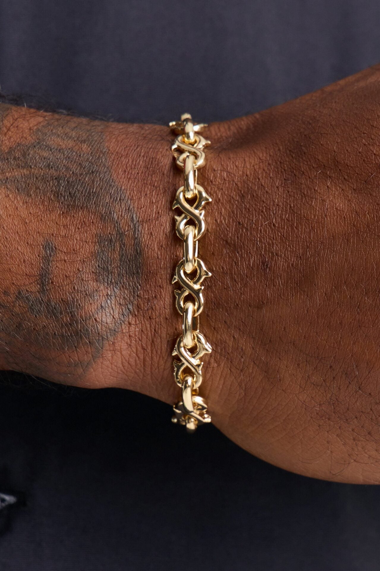 Forever Thorned Links Bracelet - Gold image 1