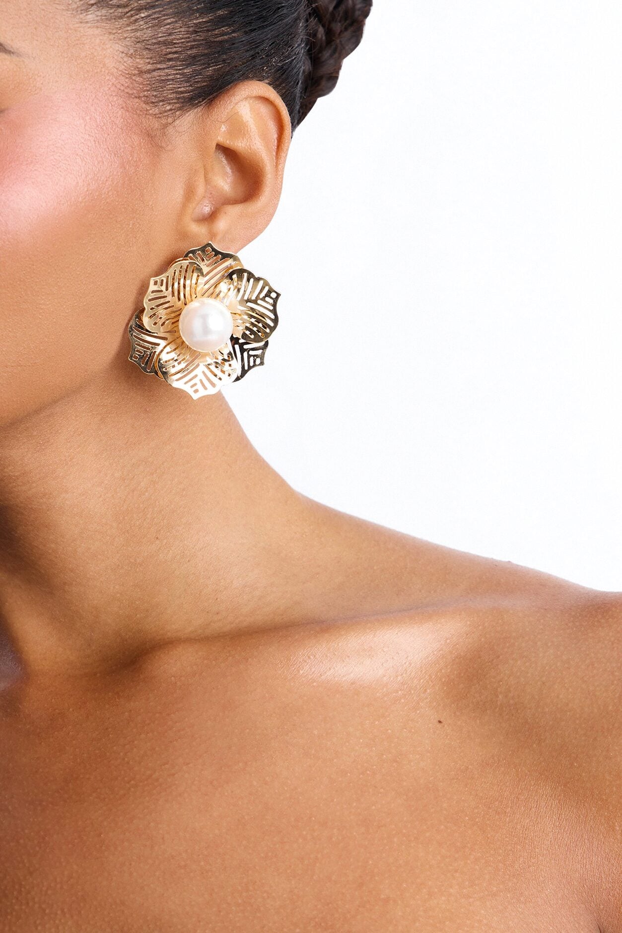 Aloha Forever Floral Earrings - Gold image 1