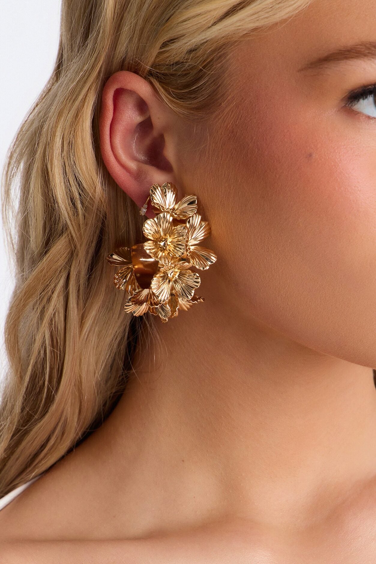 Garden Fields Hoop Earrings - Gold image 1