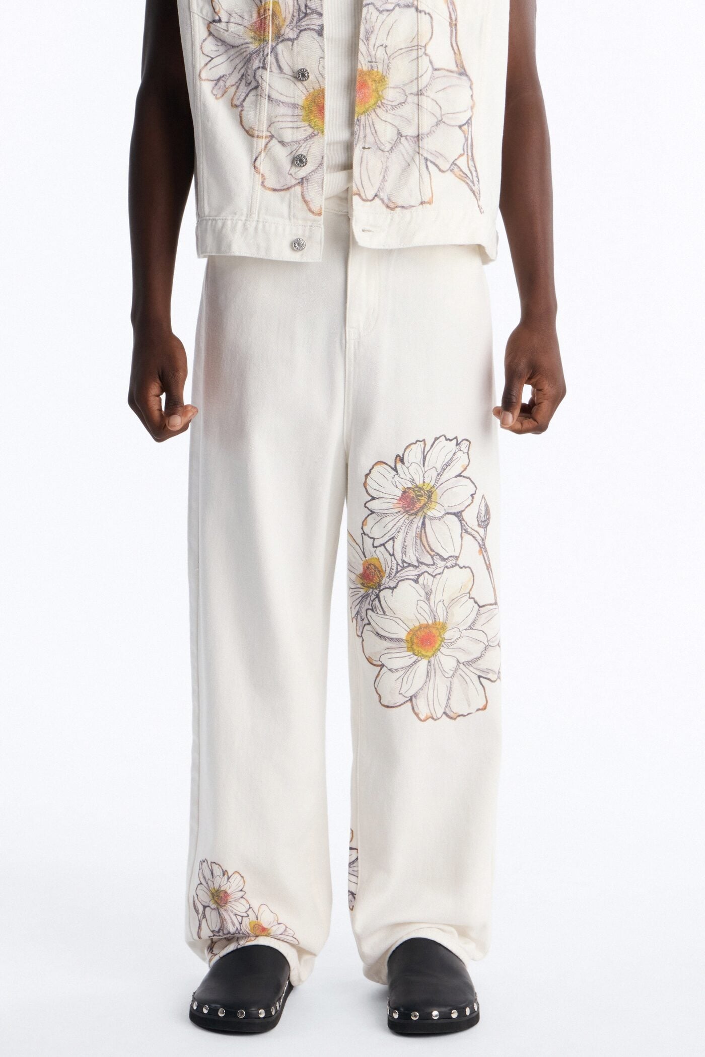 Maison Flora Baggy Jean - White image 1
