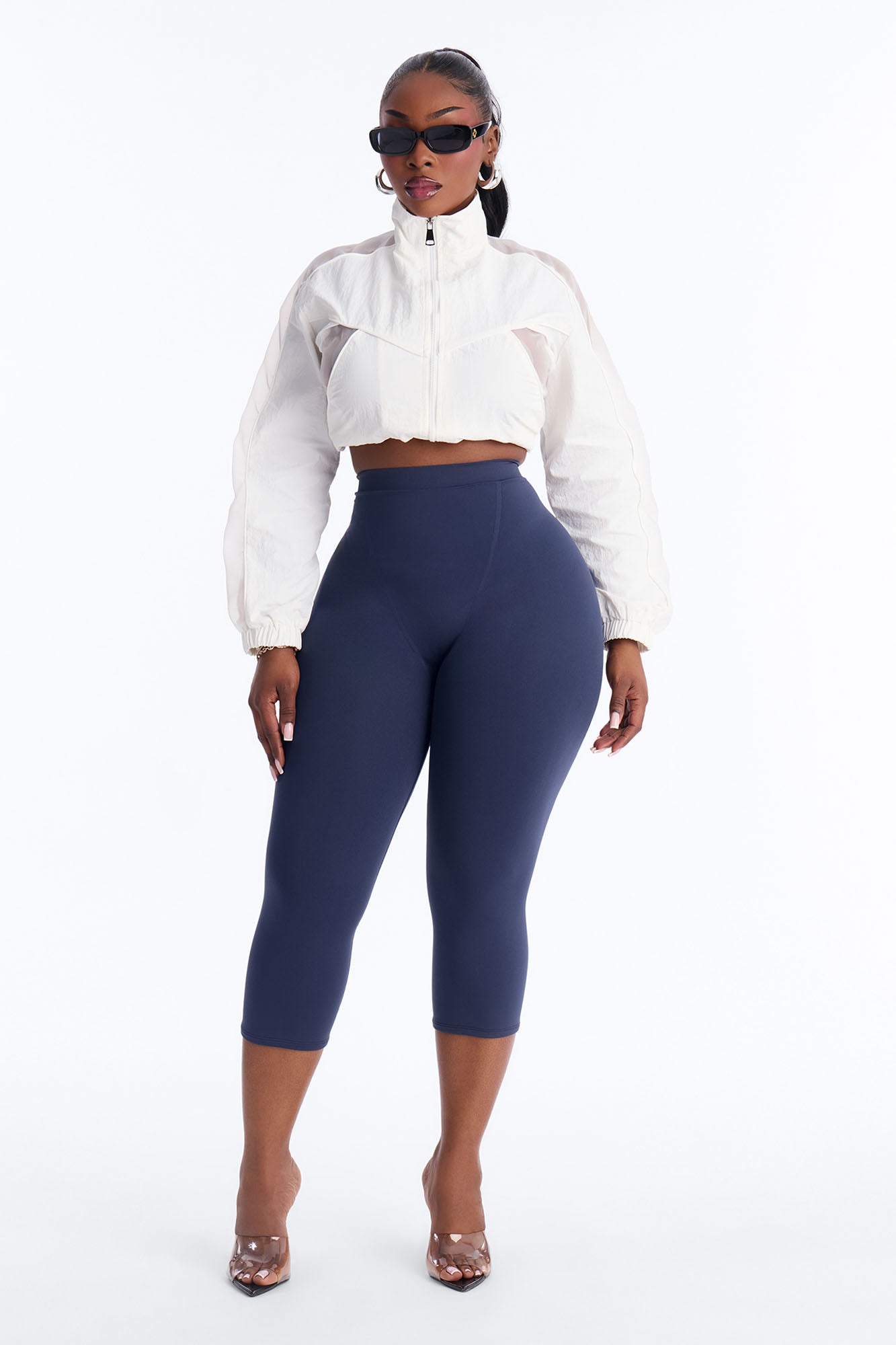 Seamless Smooth Double Lined Capri Pant - Navy image 4