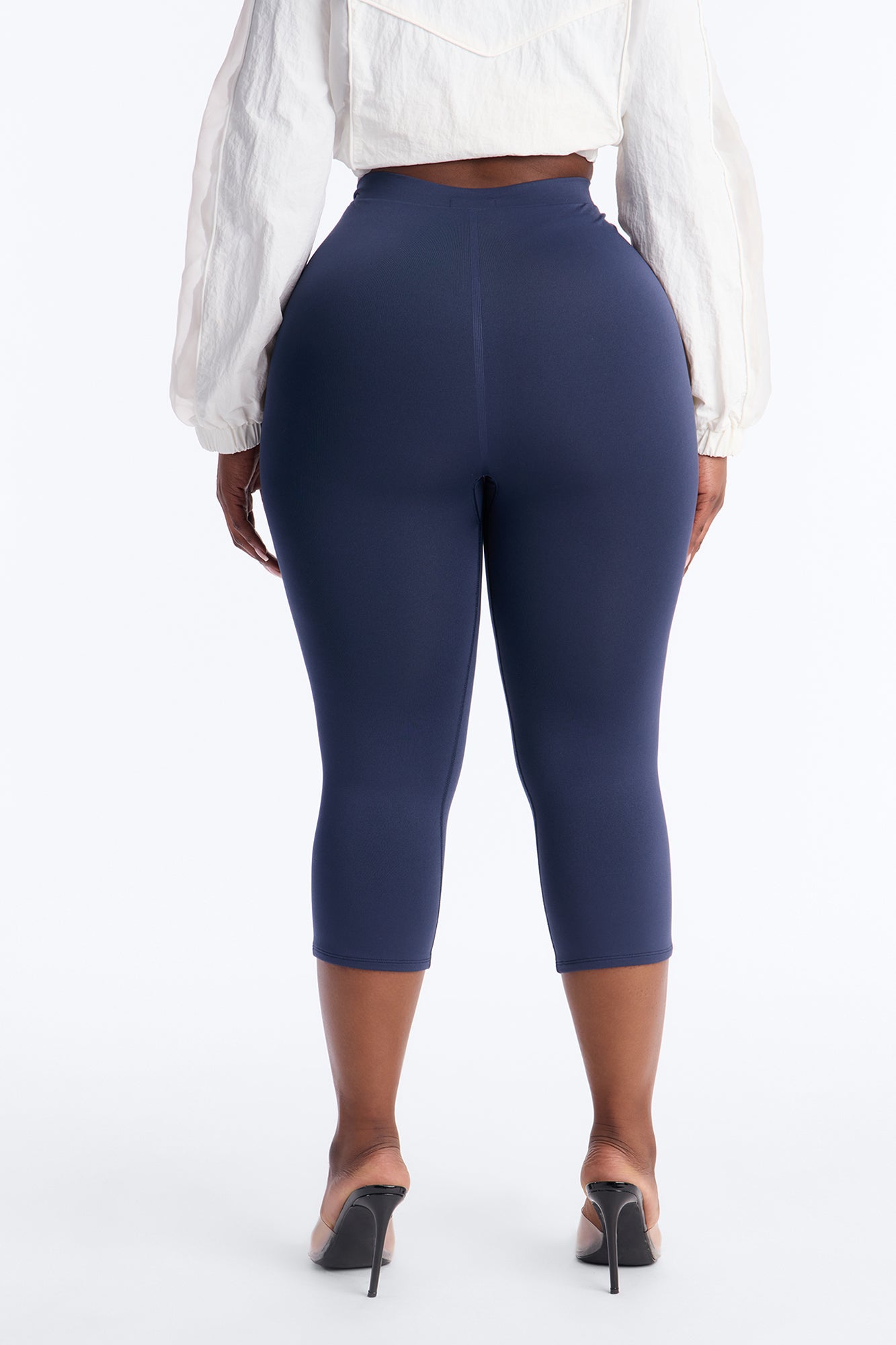 Seamless Smooth Double Lined Capri Pant - Navy image 6