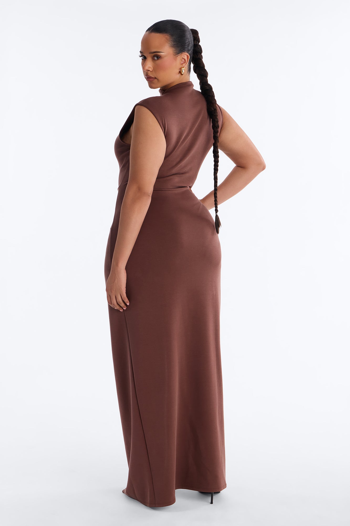 Vivi Twist Maxi Dress - Chocolate image 8