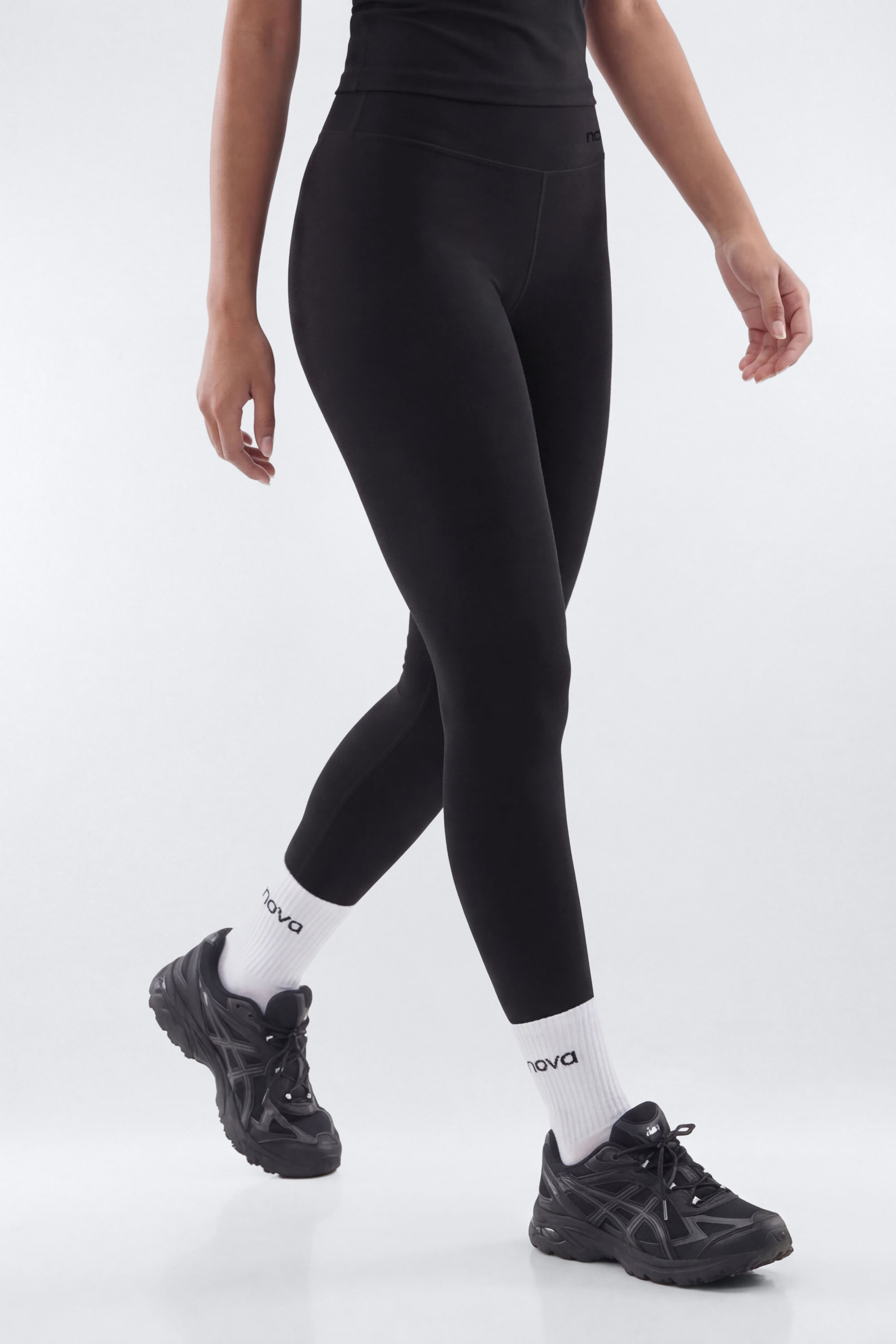 CloudForm™ 25″ Low Rise Legging - Black image 3