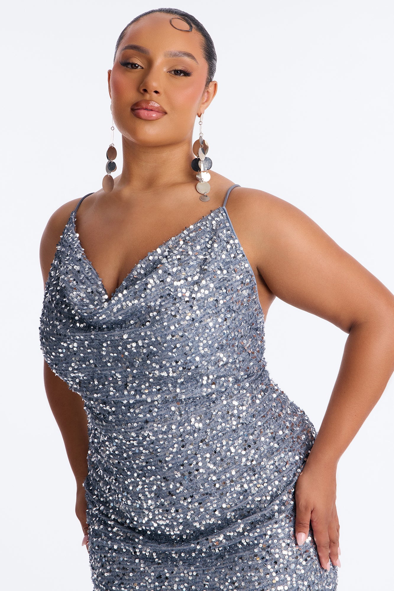 Zoey Feathered Sequin Midi Dress - Grey image 5