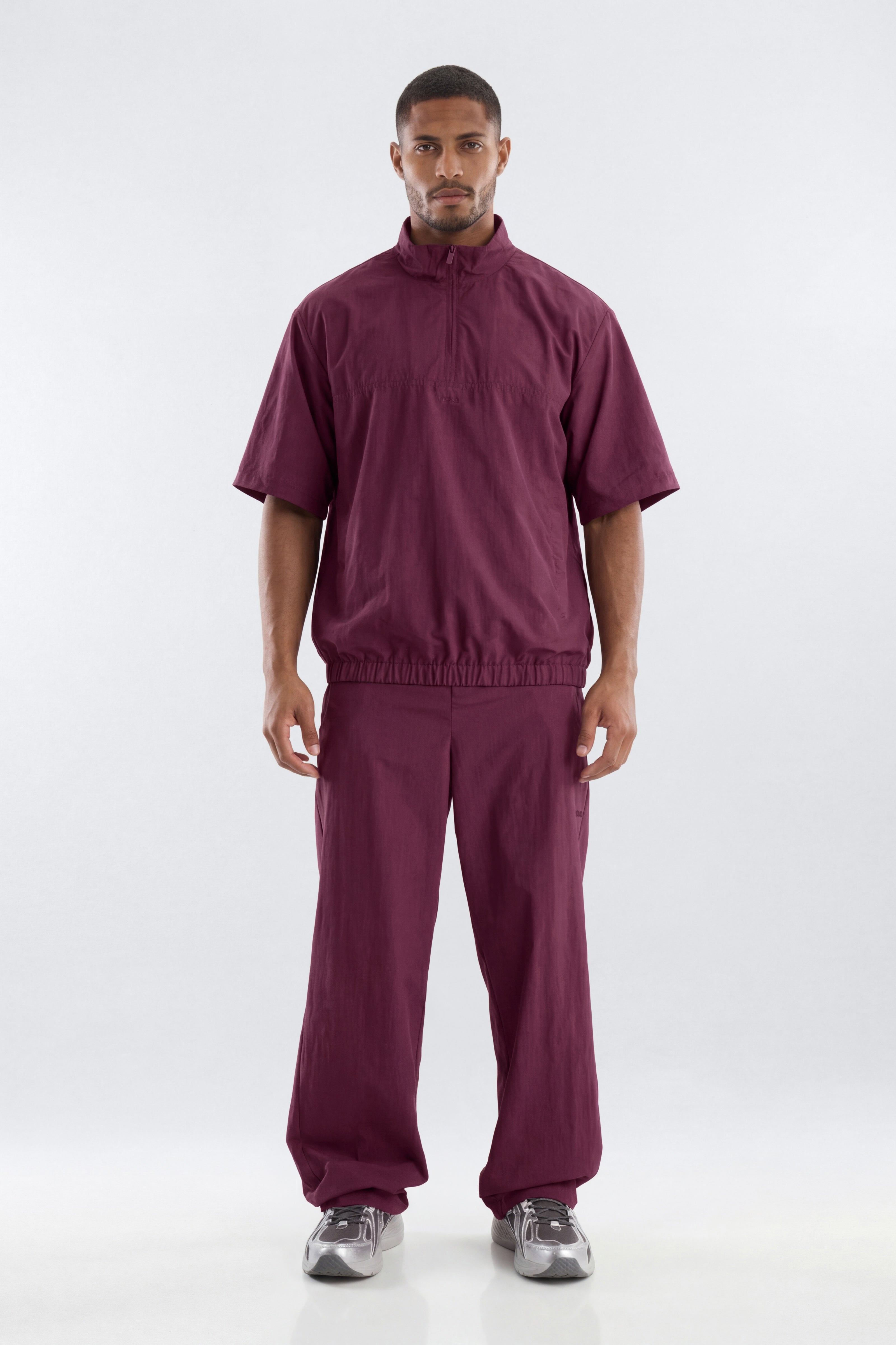 CoreNylon 32″ Front Snap Active Pants - Merlot