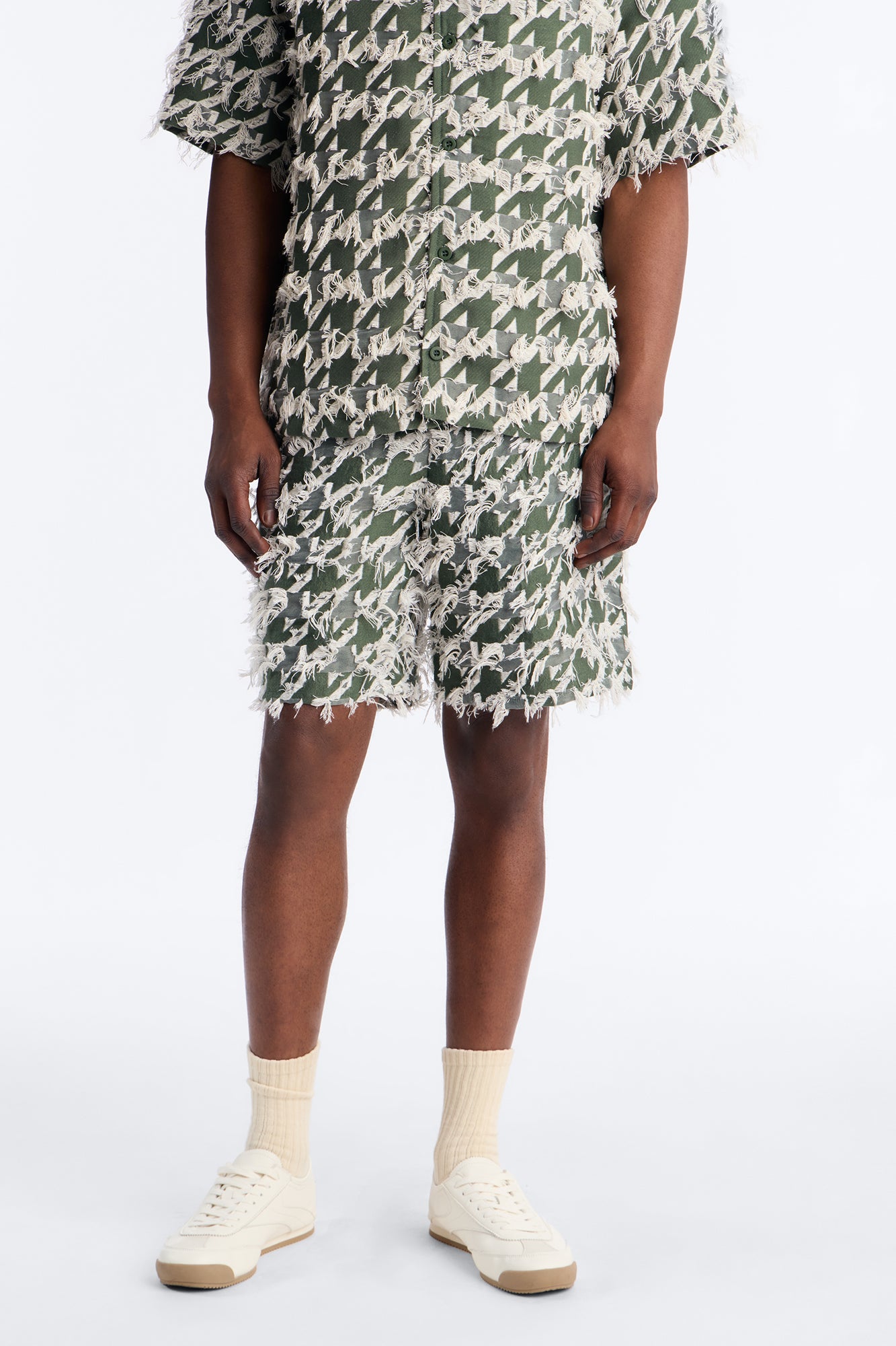 Relaxed Houndstooth Nomad Short - Green