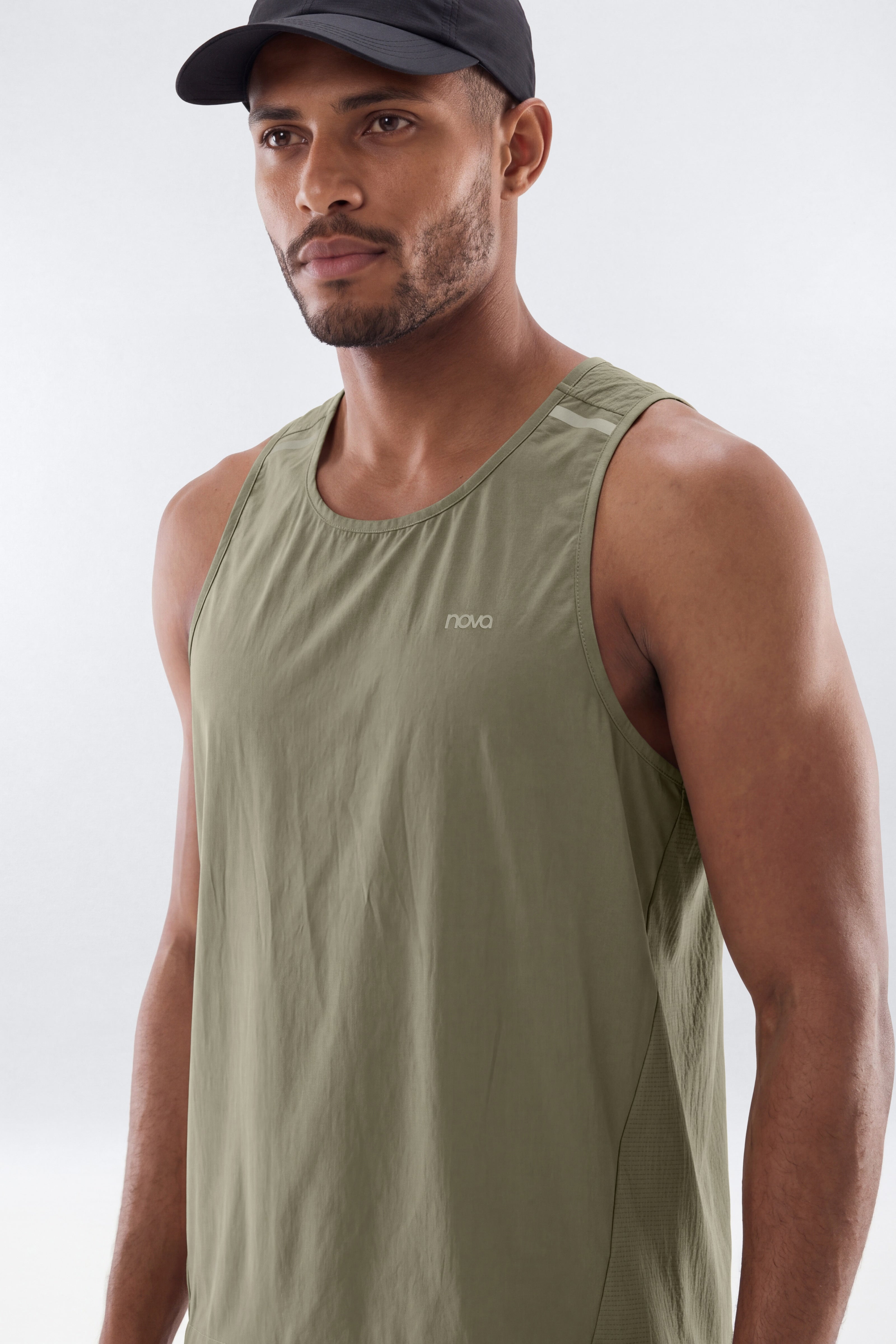 Lightweight Reflective Running Tank - Moss