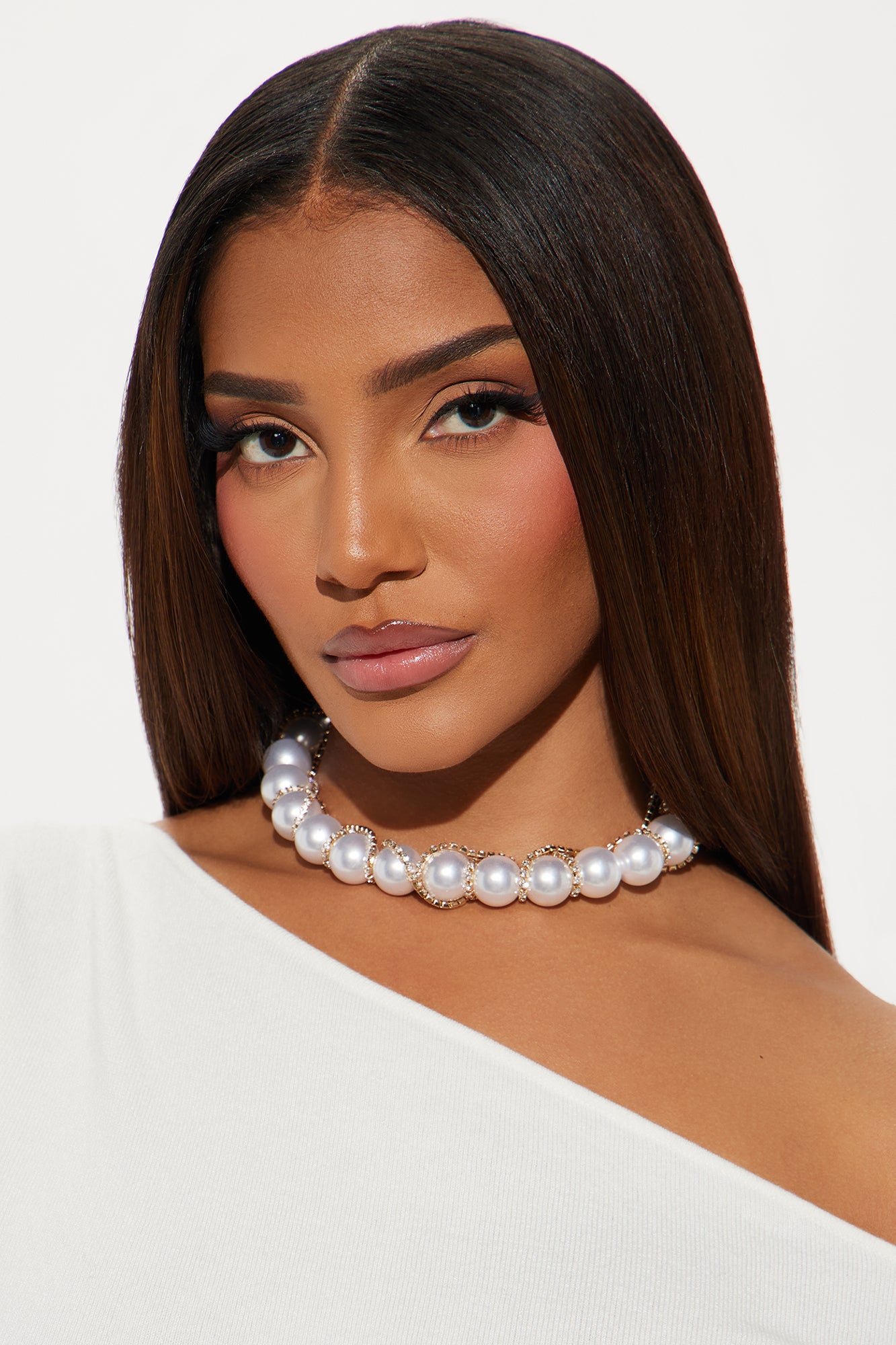 Mixed Signals Pearl Choker - White/combo