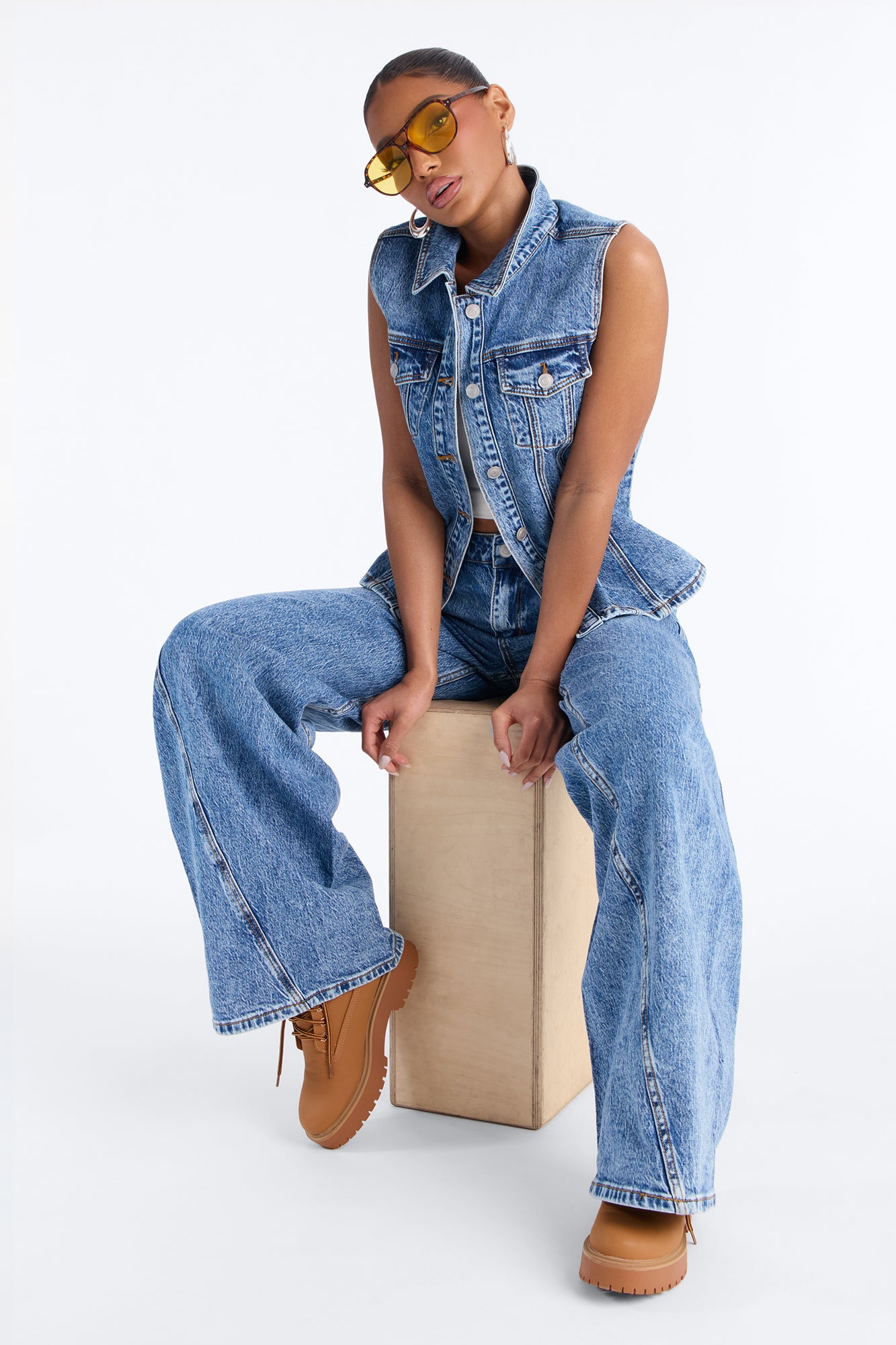 Sorbonne Loose Denim Jeans - Medium Wash