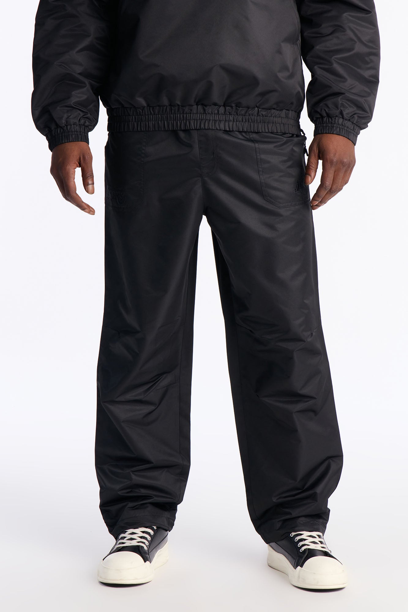 Lakers Black Out Pant - Black