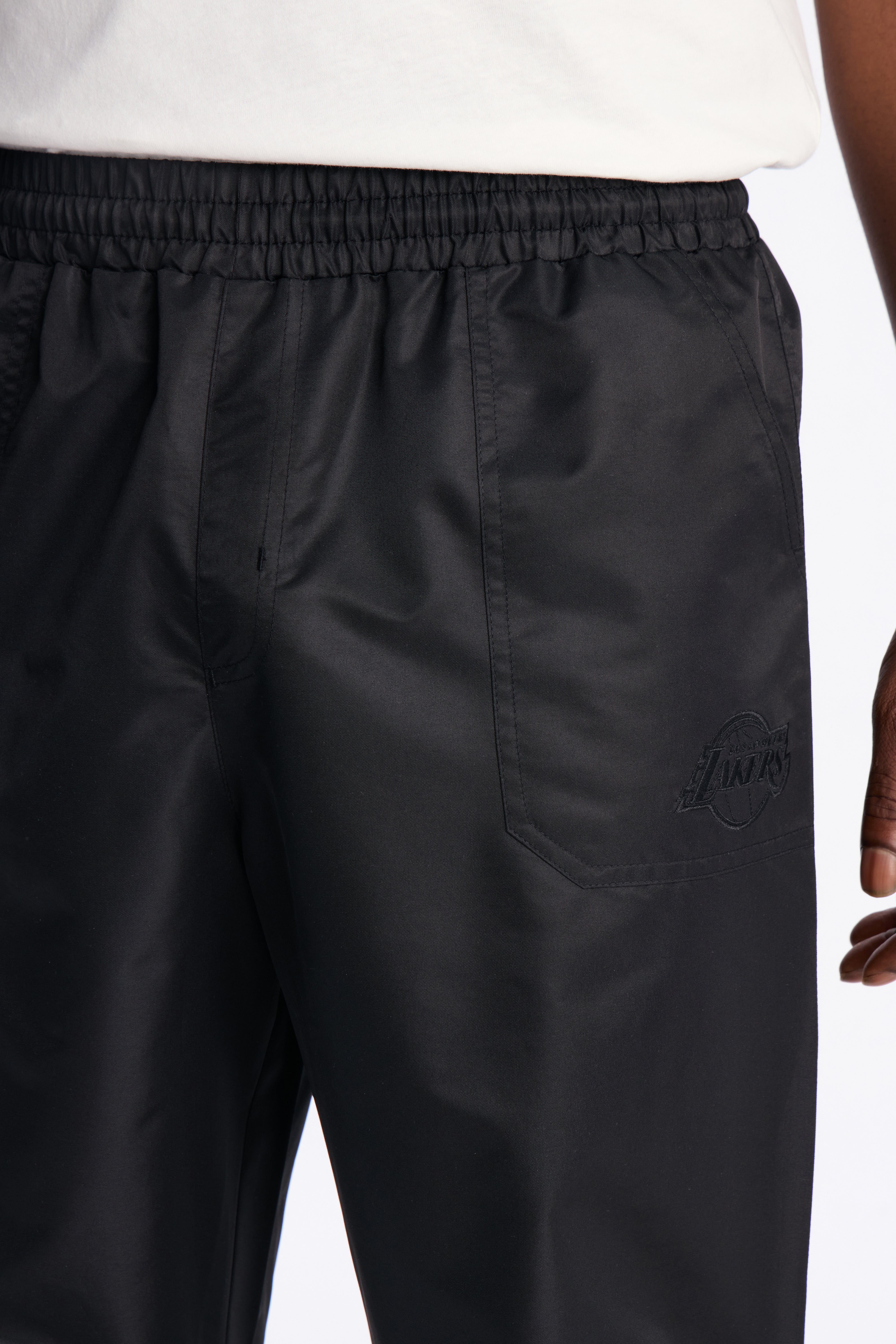 Lakers Black Out Pant - Black